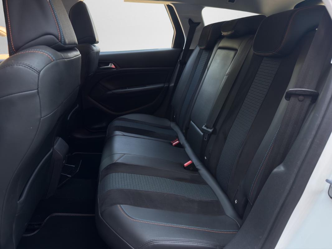 Peugeot 308 130ch SS EAT8 Tech Edition