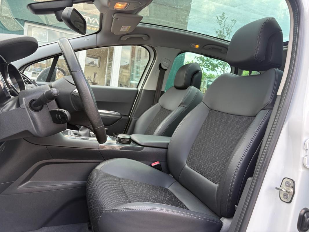 Peugeot 3008 FÉLINE Phase 2 1.6 BlueHDi 120 cv