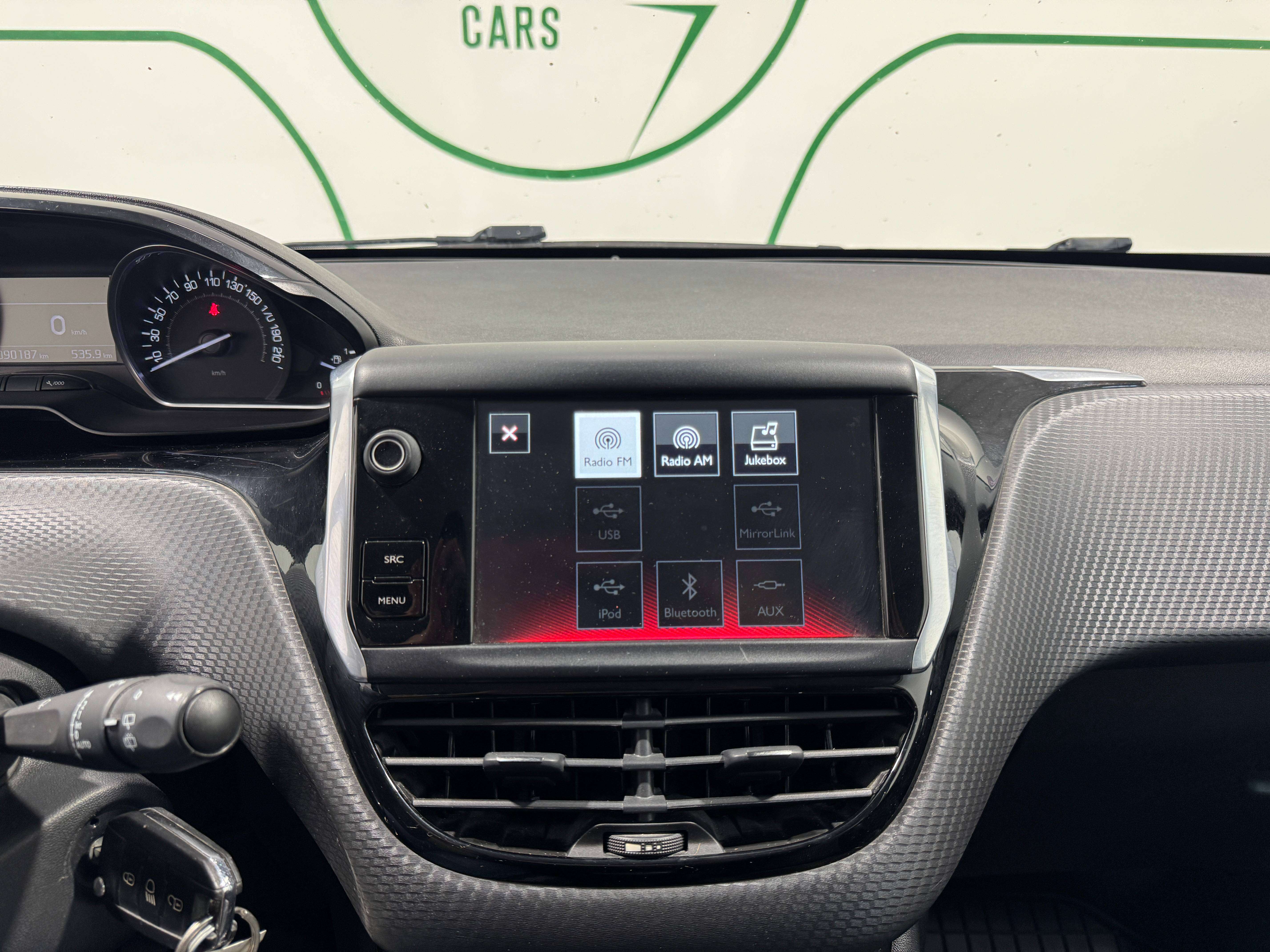 Peugeot 208 ** 1.2 ** GT Line ** GPS ** A/C ** Garantie 12 mois **