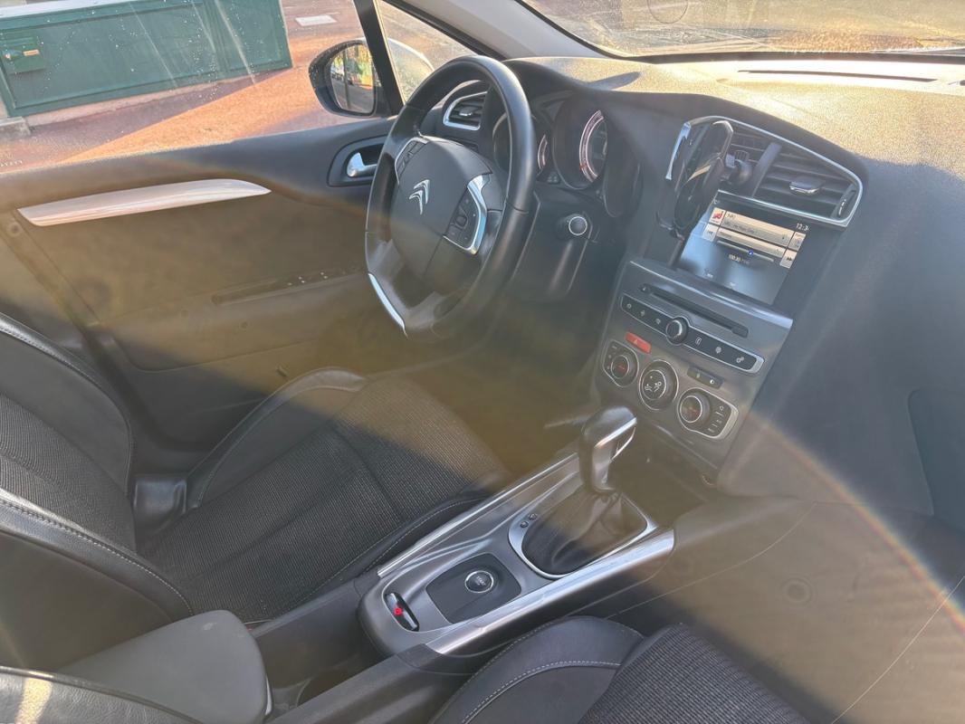 Citroen C4 SHINE EAT6 130 cv Boîte auto * BON ETAT*
