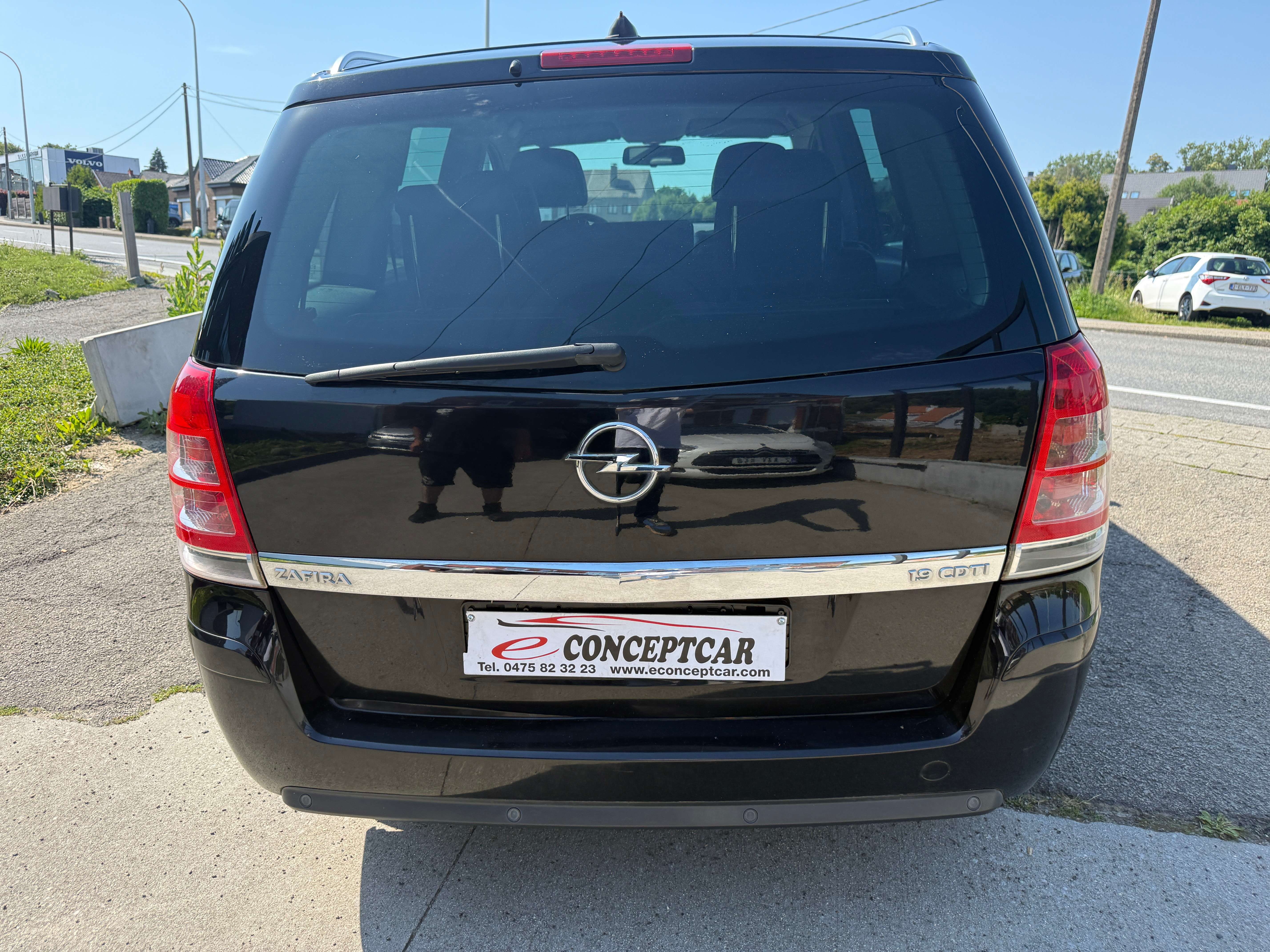 Opel Zafira Zafira 1.9 DT CDTi Cosmo DPF