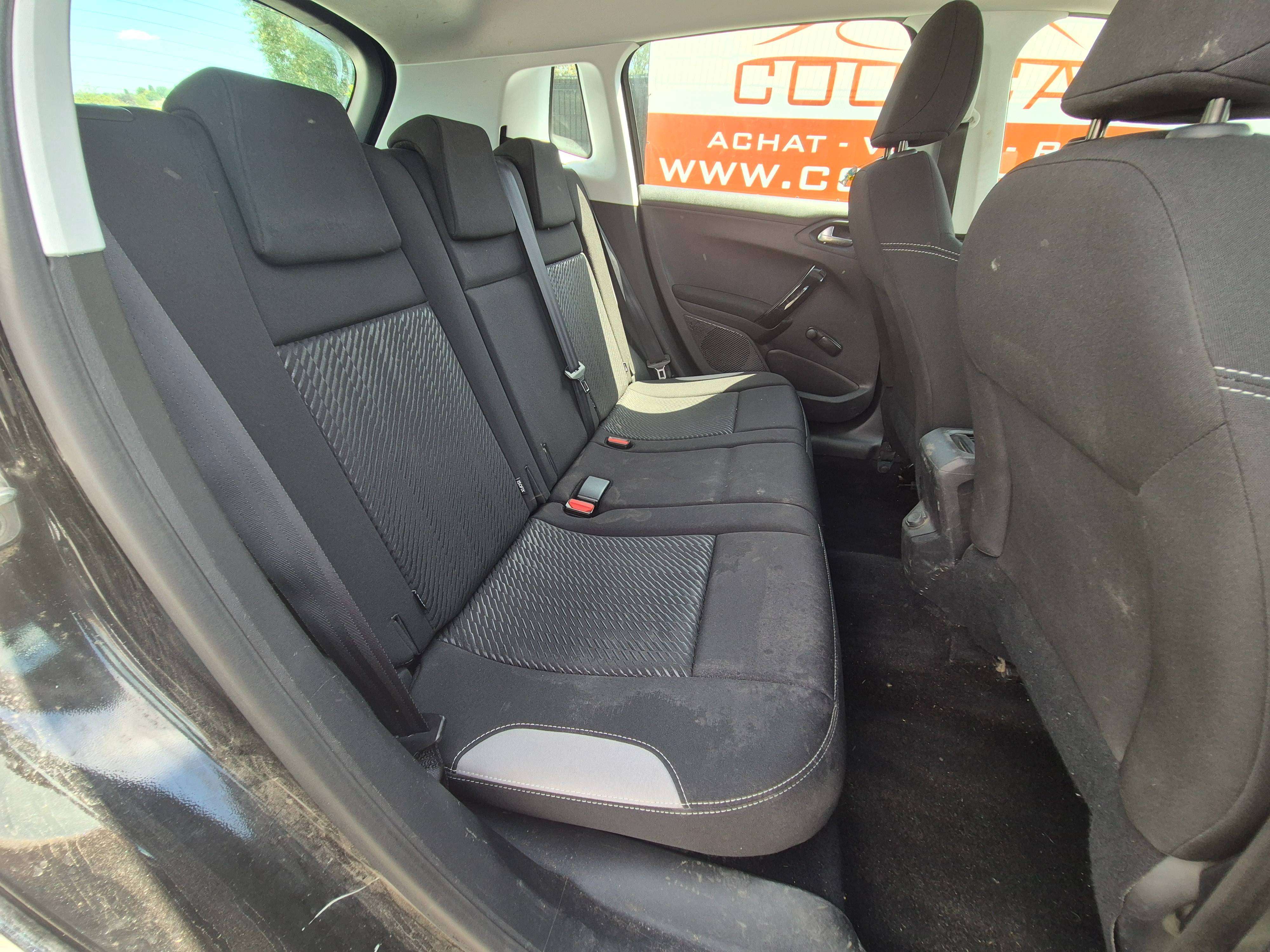Peugeot 2008 1.2i Access