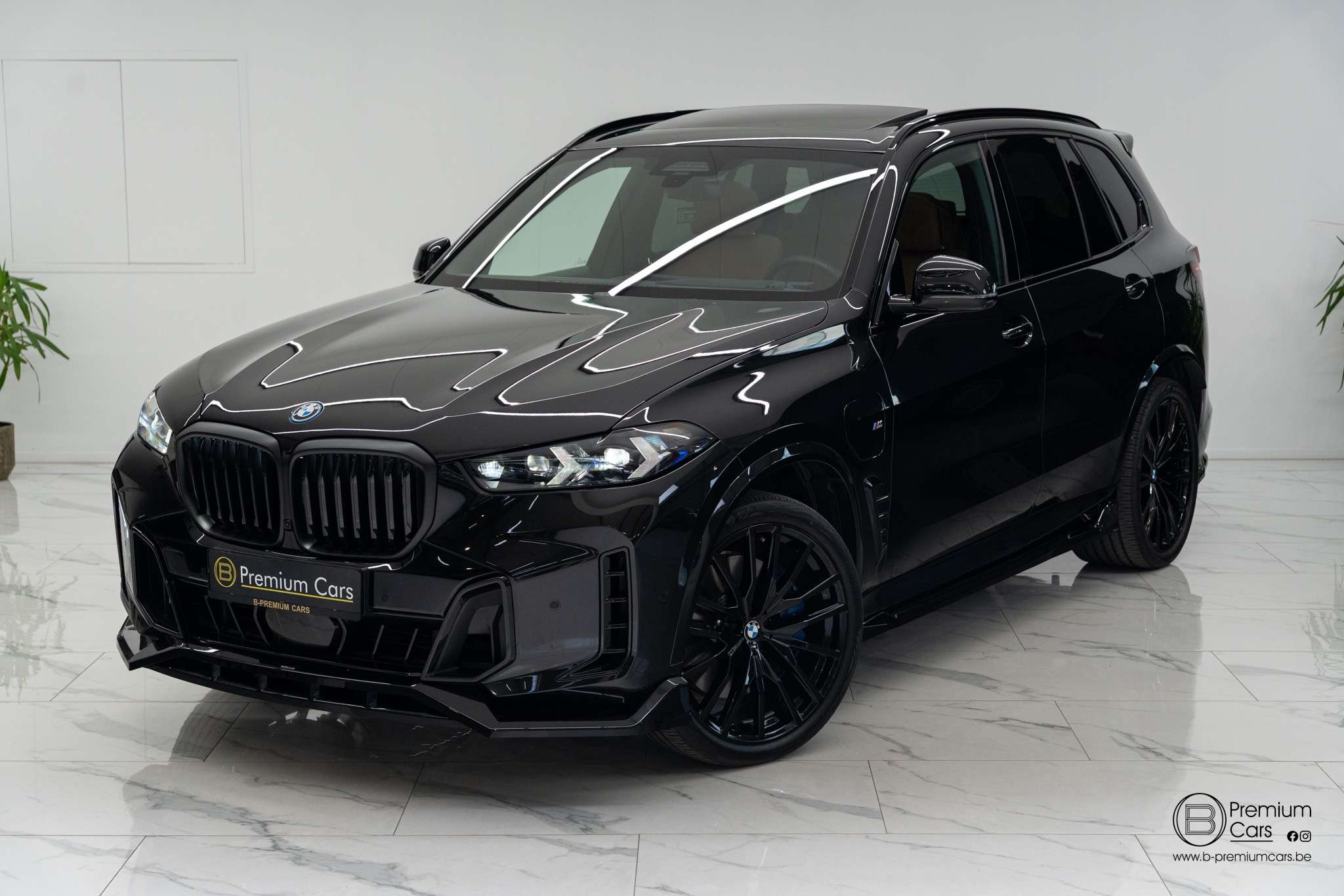 BMW X5 xDrive50e hybrid M-Performance bodykit! Pano, H&K, Acc, Hud!