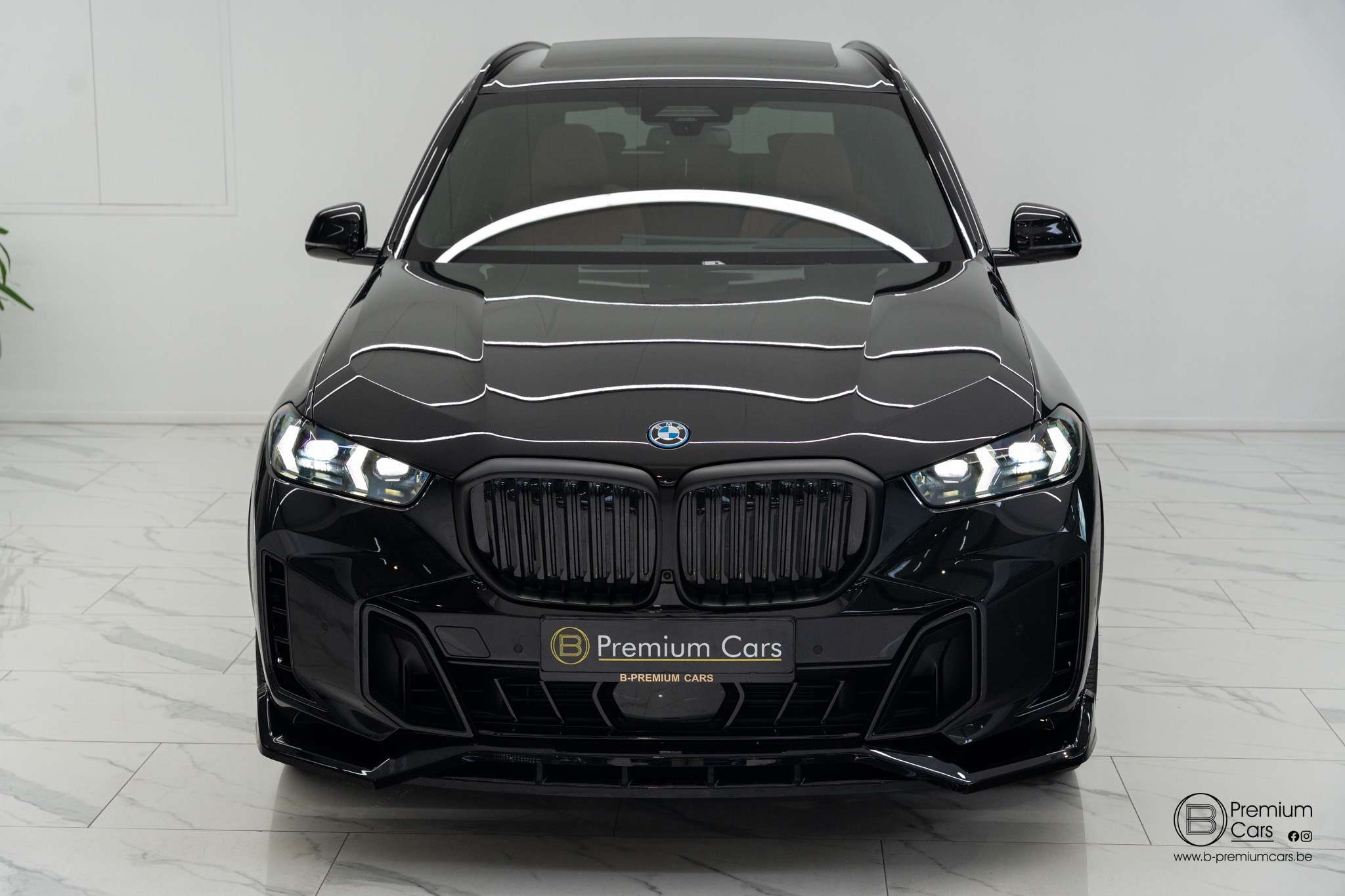 BMW X5 xDrive50e hybrid M-Performance bodykit! Pano, H&K, Acc, Hud!