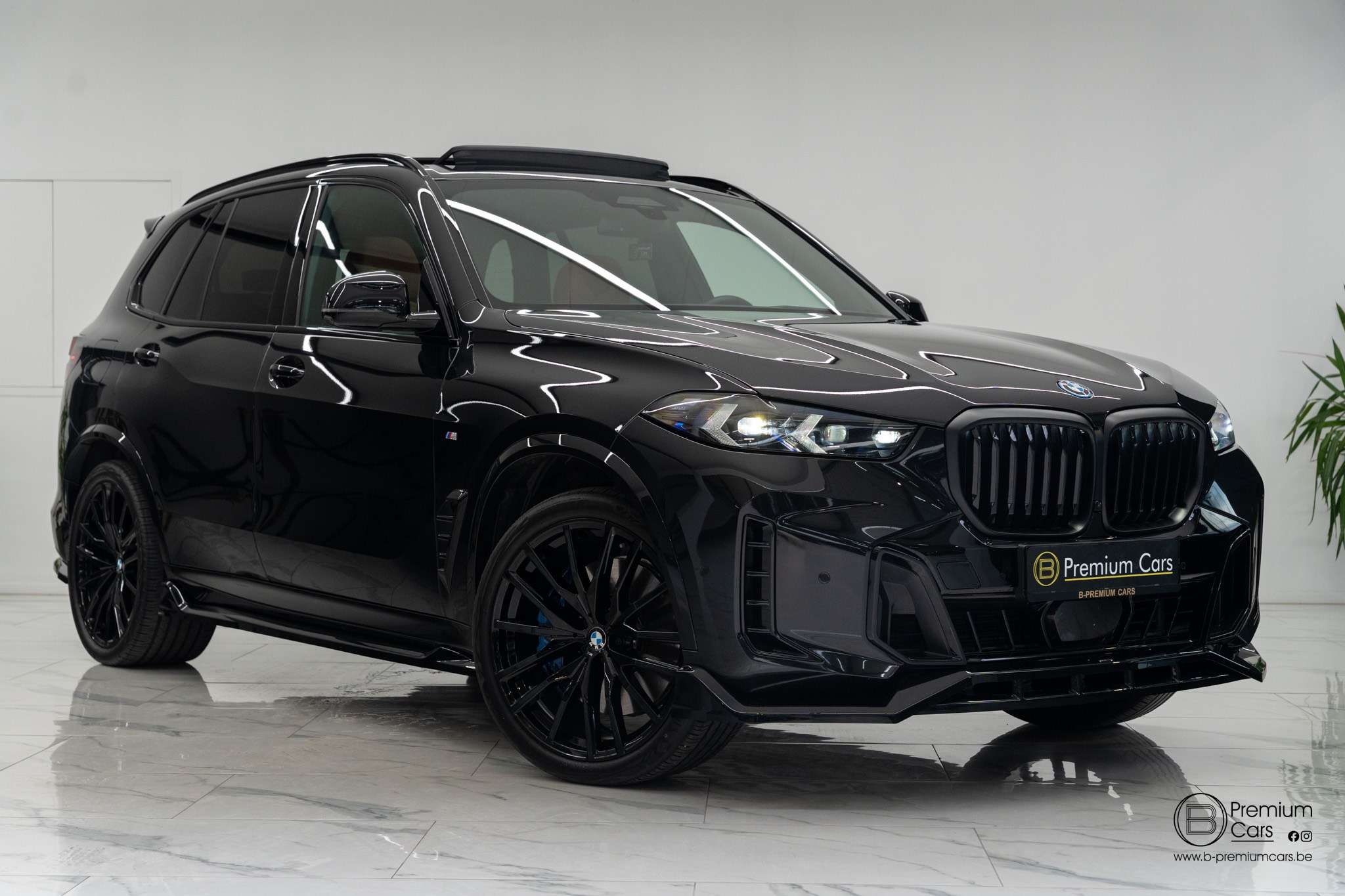 BMW X5 xDrive50e hybrid M-Performance bodykit! Pano, H&K, Acc, Hud!
