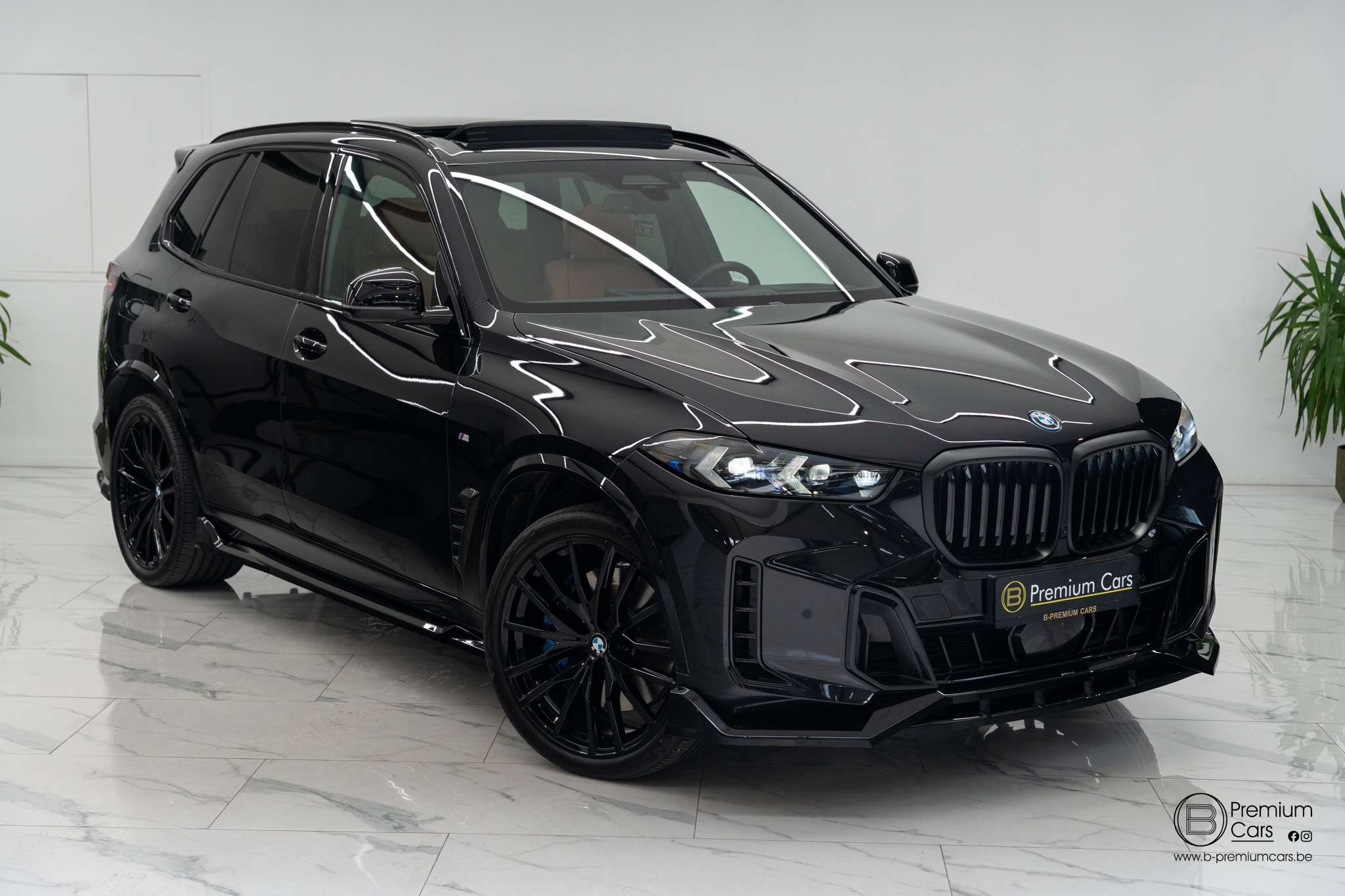 BMW X5 xDrive50e hybrid M-Performance bodykit! Pano, H&K, Acc, Hud!