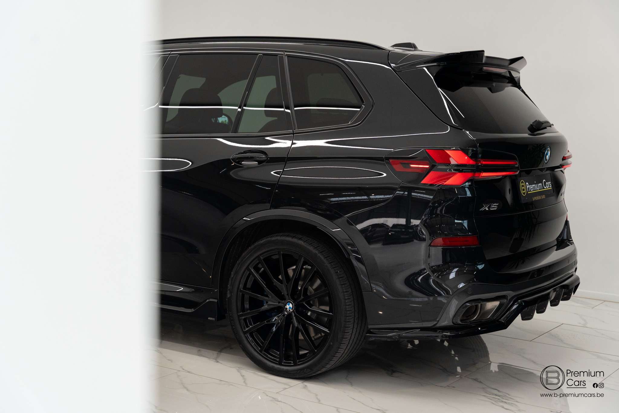 BMW X5 xDrive50e hybrid M-Performance bodykit! Pano, H&K, Acc, Hud!