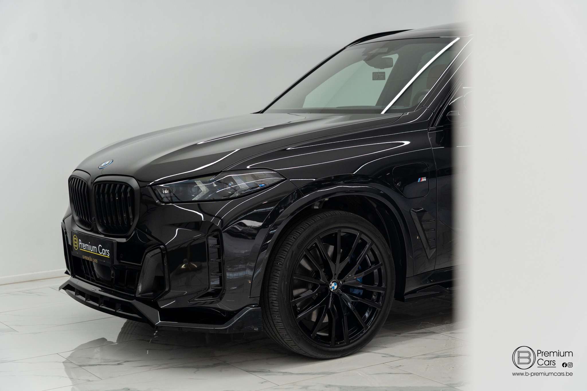 BMW X5 xDrive50e hybrid M-Performance bodykit! Pano, H&K, Acc, Hud!