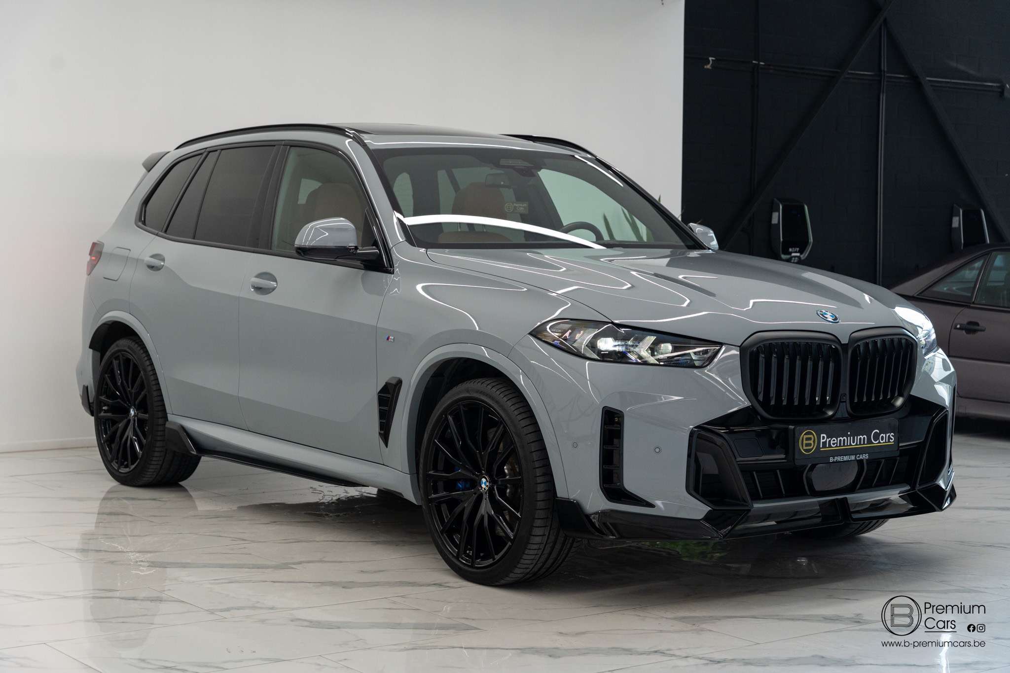 BMW X5 xDrive50e hybrid M-Performance bodykit! Pano, H&K, Acc, Hud!