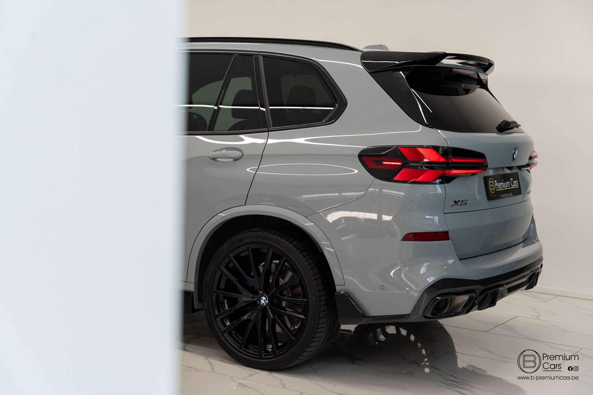BMW X5 xDrive50e hybrid M-Performance bodykit! Pano, H&K, Acc, Hud!