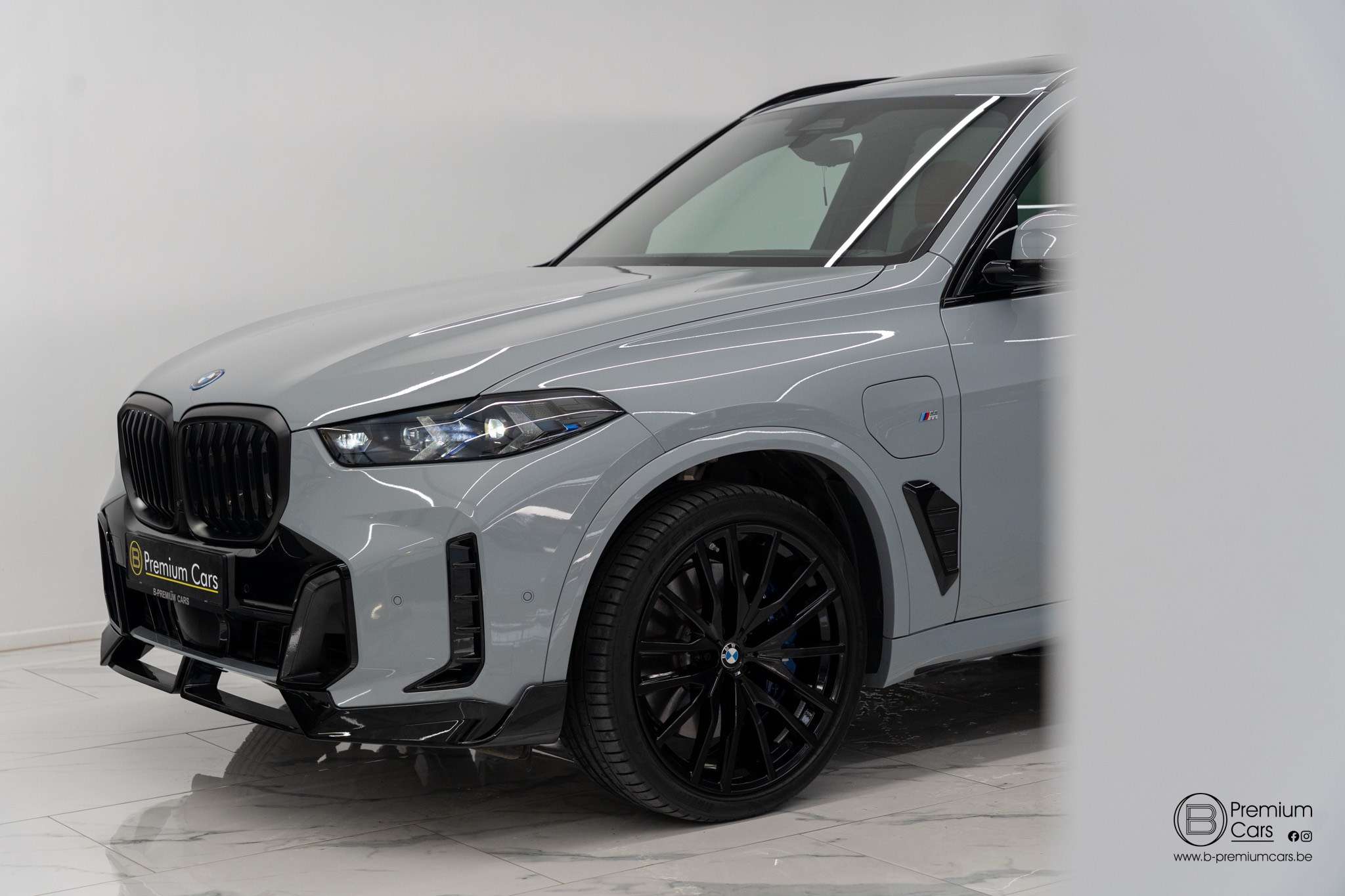 BMW X5 xDrive50e hybrid M-Performance bodykit! Pano, H&K, Acc, Hud!