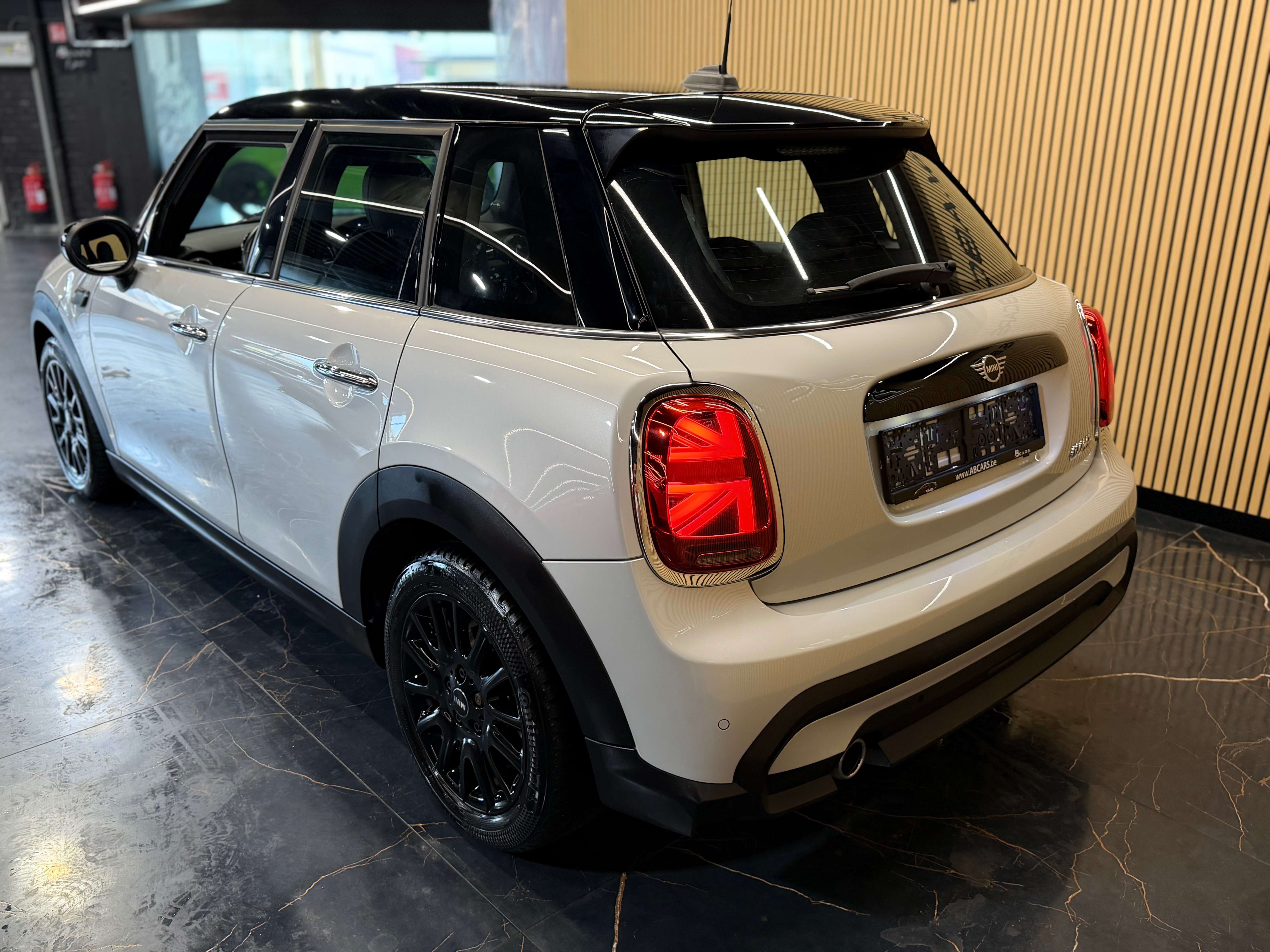 MINI Cooper 1.5I SPORT - 5 PORTES * GARANTIE 12 MOIS **