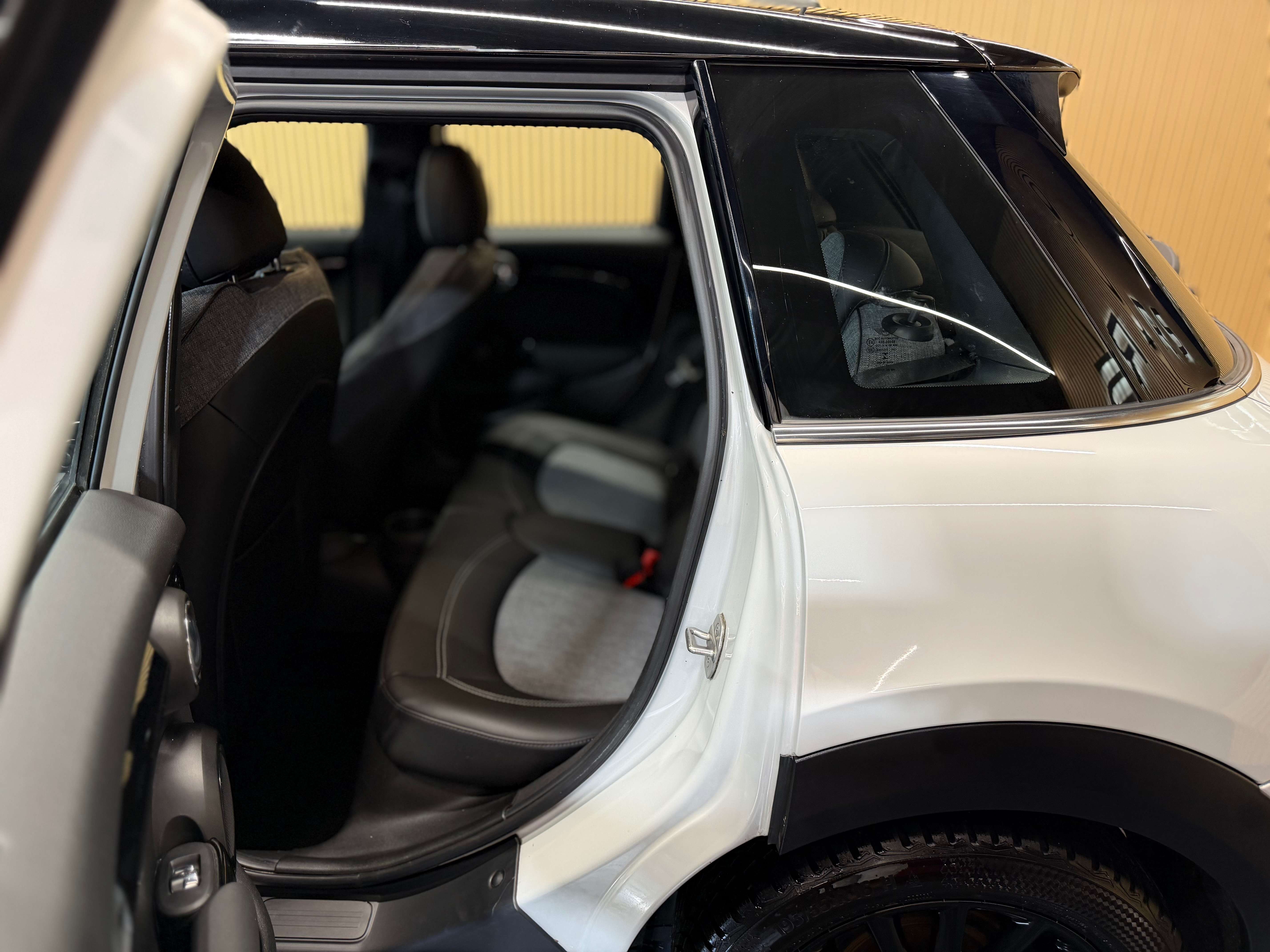 MINI Cooper 1.5I SPORT - 5 PORTES * GARANTIE 12 MOIS **