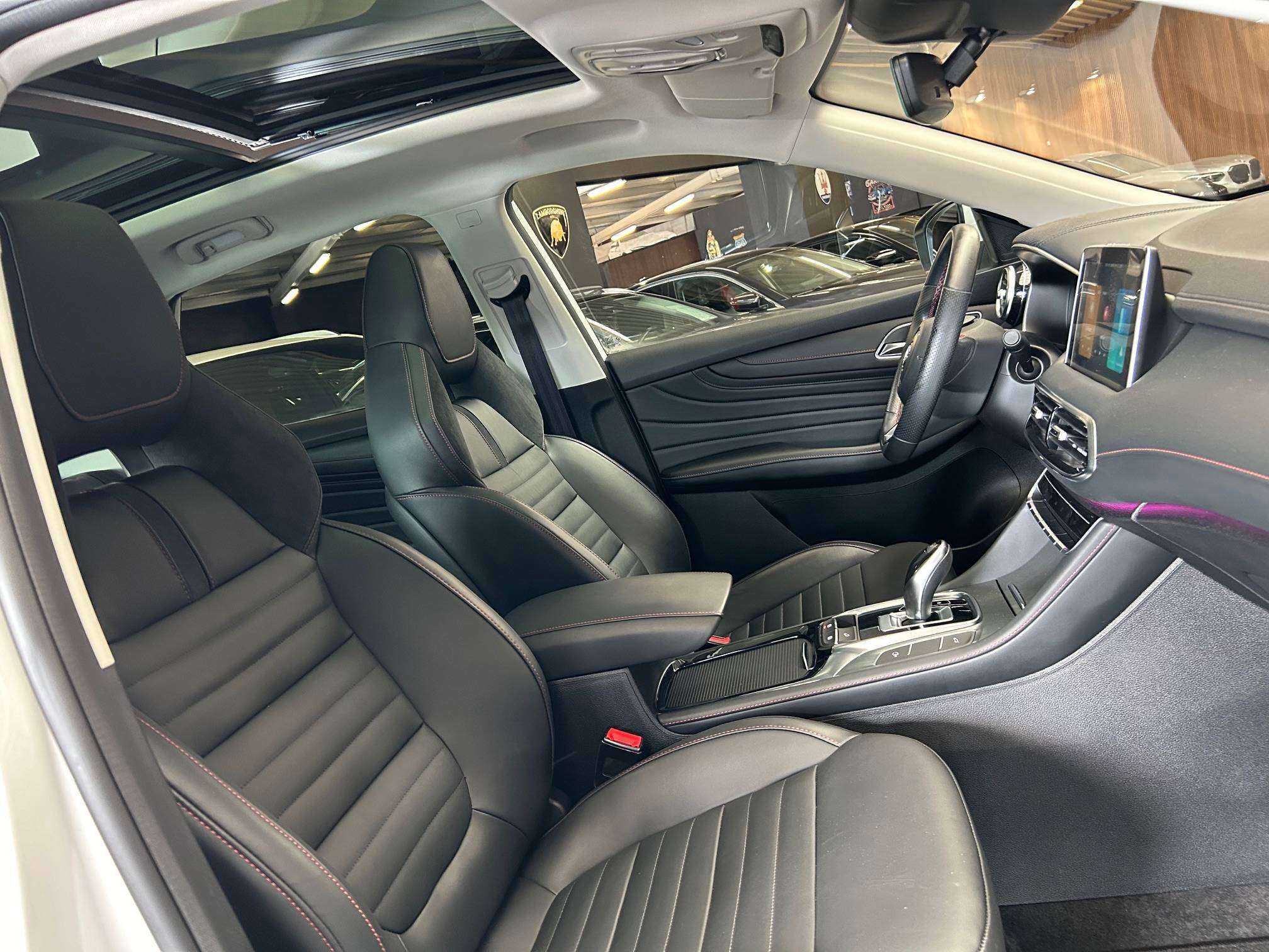 MG EHS 1.5T PHEV Luxury Alu18"/Acc/Pano/Led/Leder/SportZet/Gps/Cam360/Keyless *1j garantie*