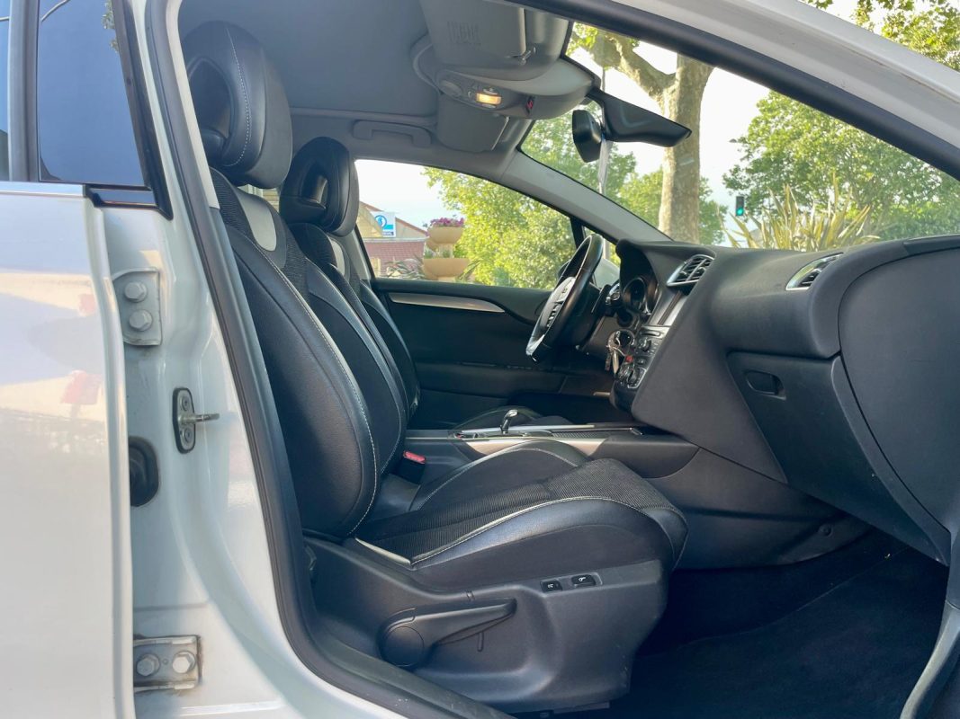 Citroen C4 1.6 e-HDi 115 EXCLUSIVE+ BMP6