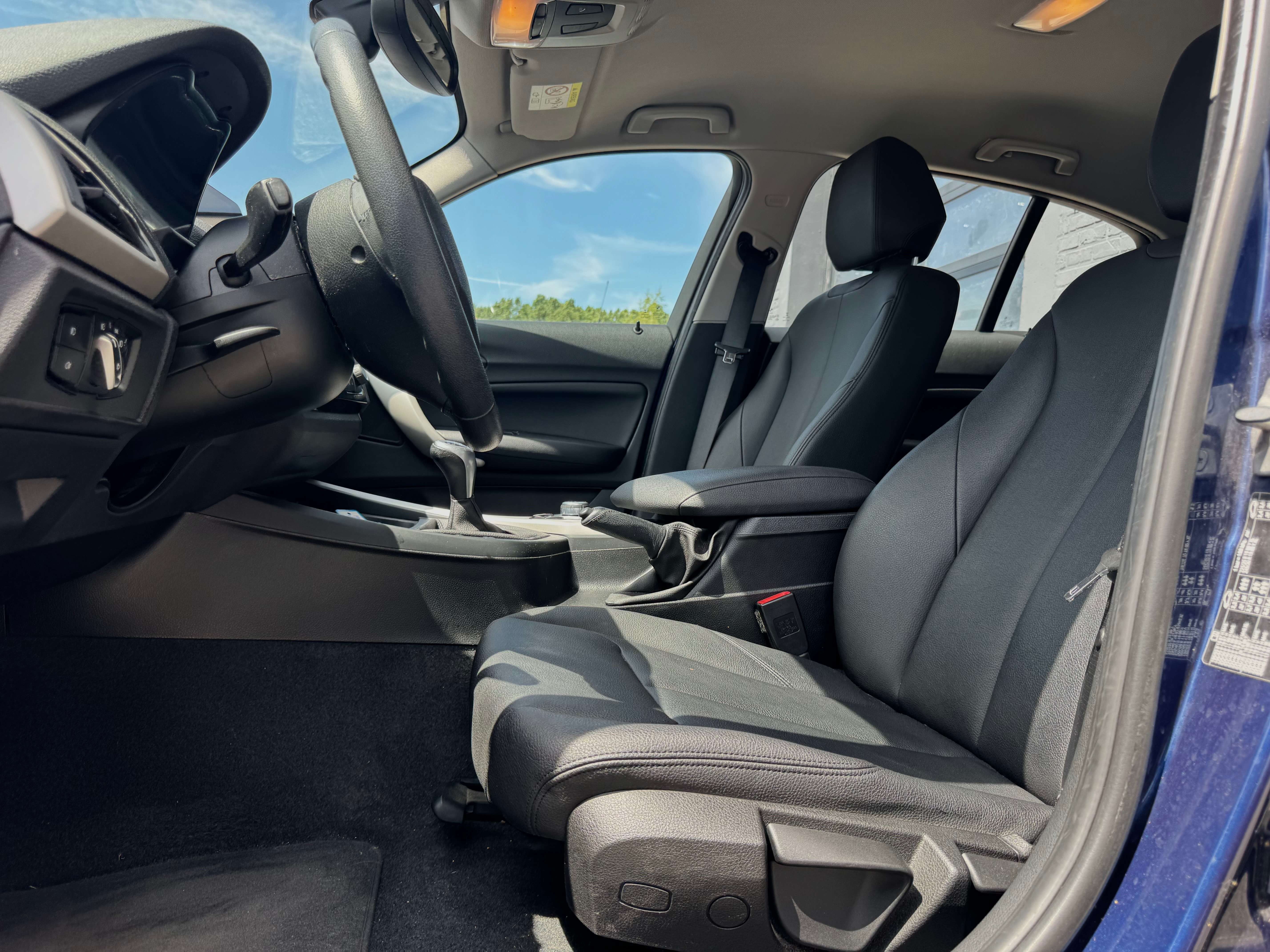 BMW 118 i 136pk * Leder * Navi * PDC V+A * Garantie