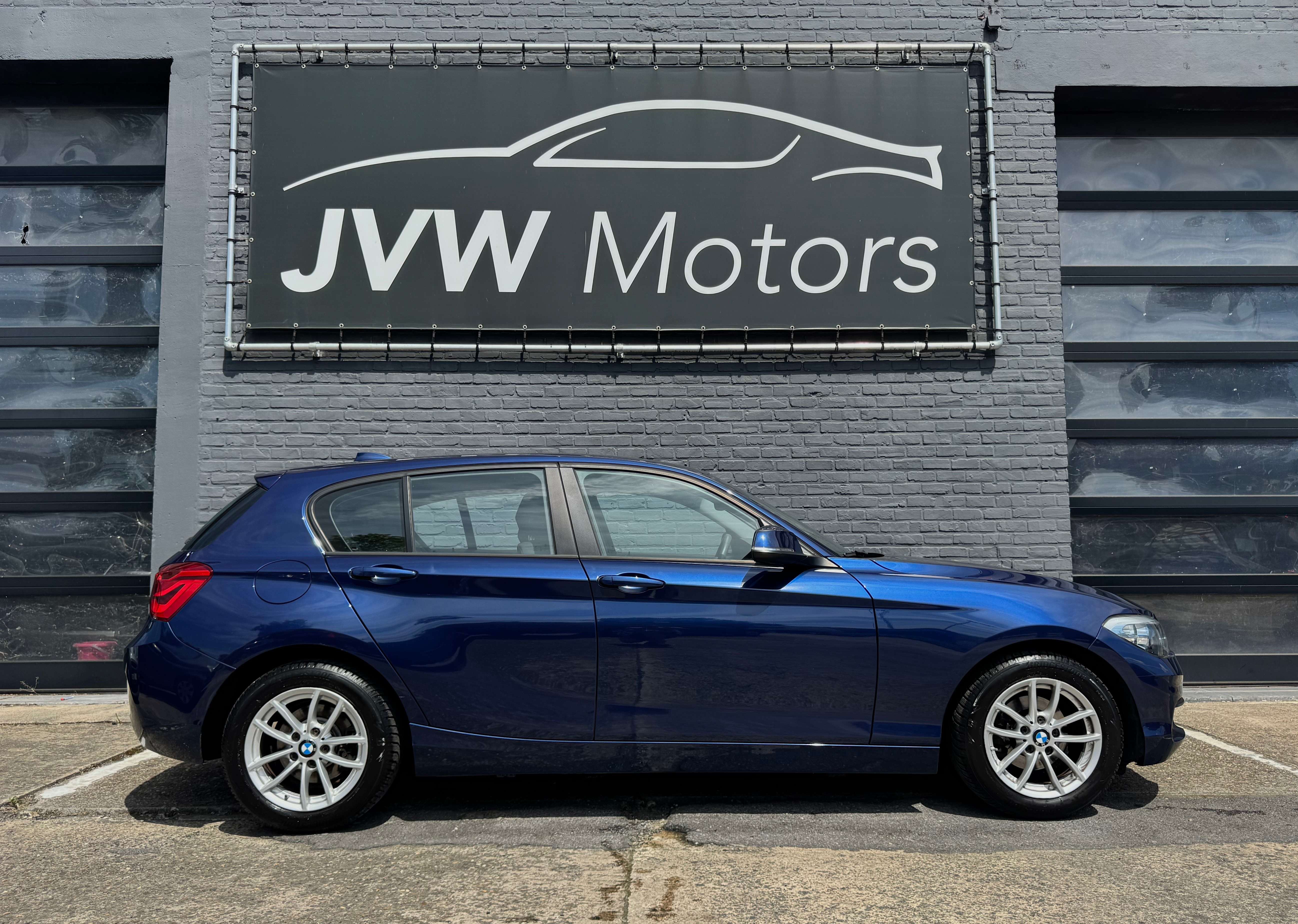 BMW 118 i 136pk * Leder * Navi * PDC V+A * Garantie