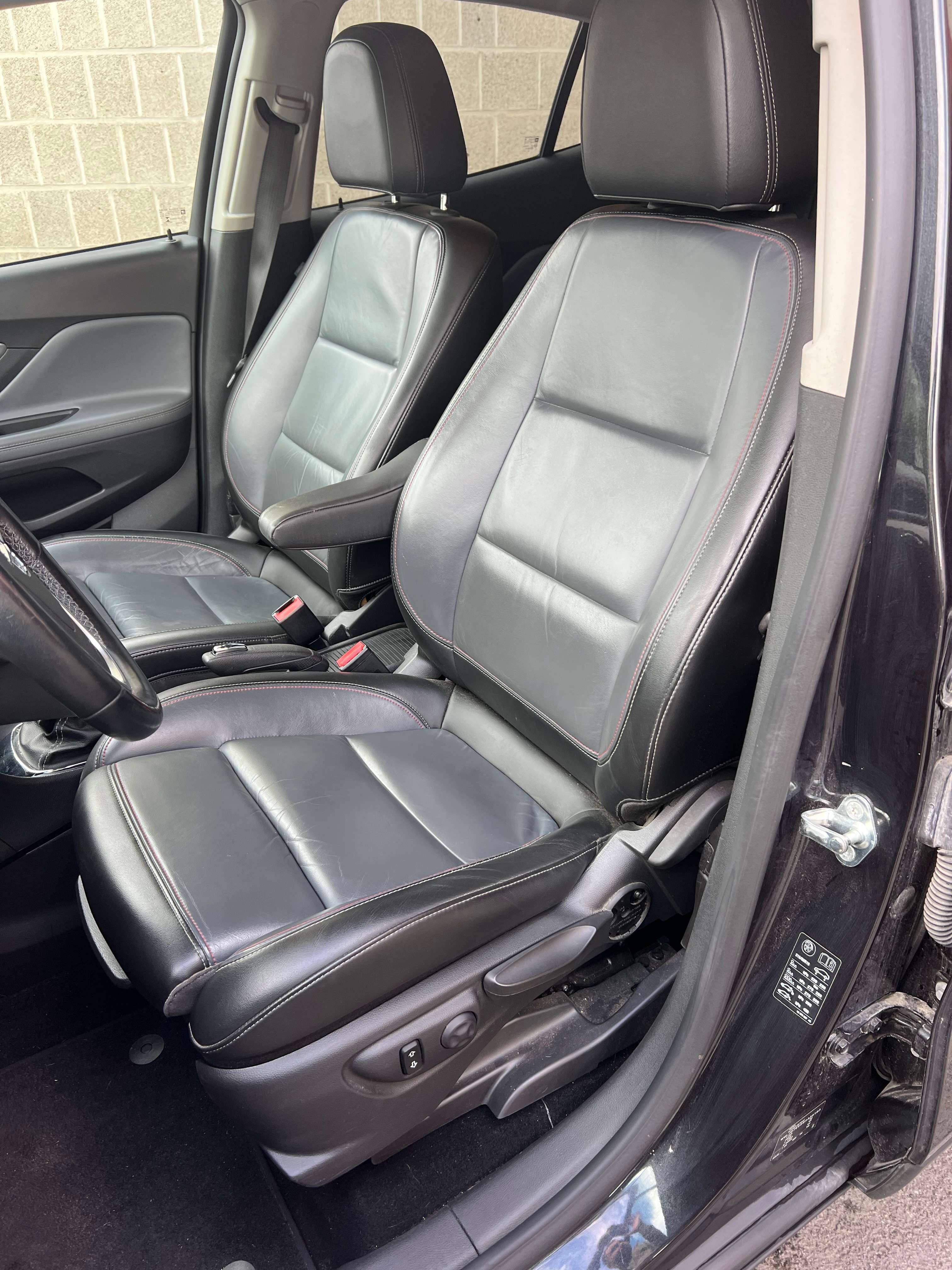Opel Mokka 1.6i 4x2 Cosmo + CAR-PASS + CAMÉRA + NAVI + CUIR