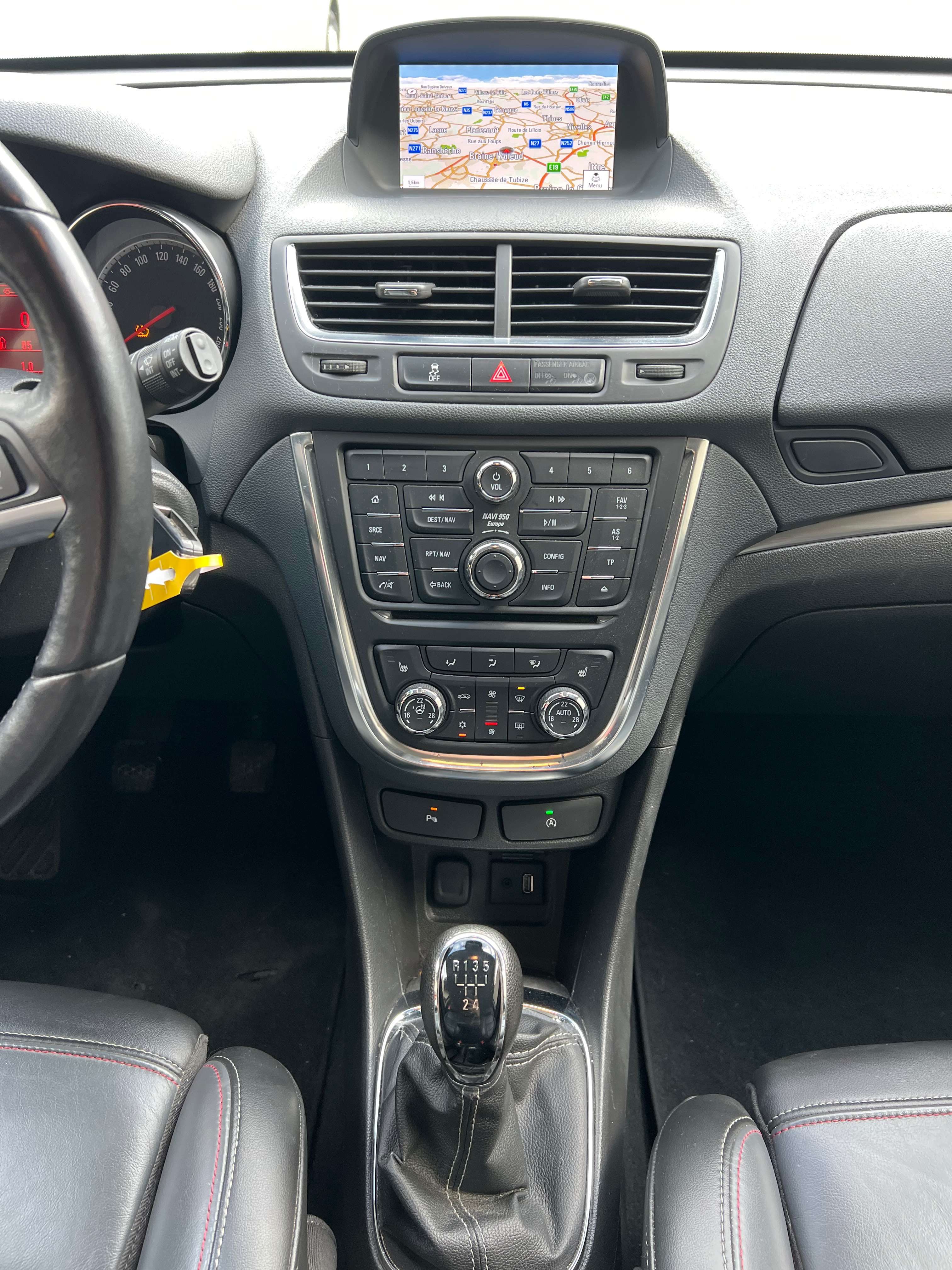 Opel Mokka 1.6i 4x2 Cosmo + CAR-PASS + CAMÉRA + NAVI + CUIR