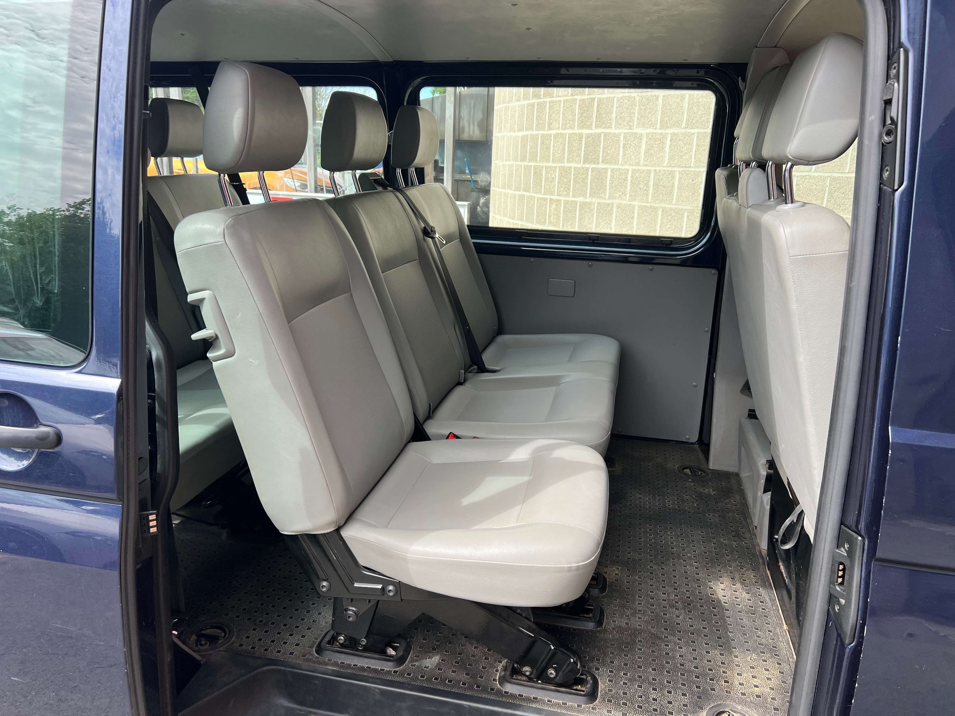 Volkswagen T5 Multivan 2.0 CR TDi Comfortline + 9 PLACES + CLIM