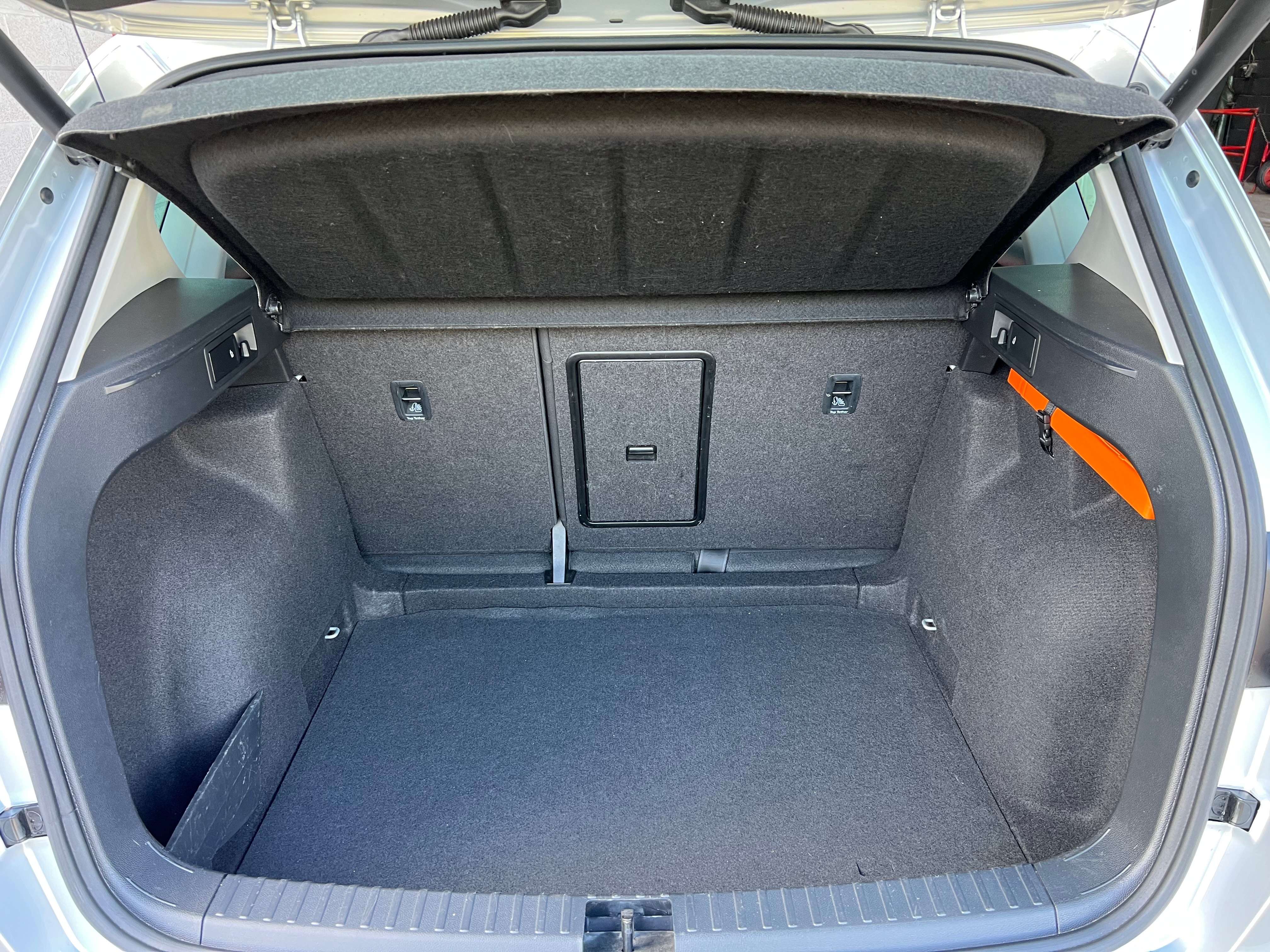 SEAT Ateca 1.6 CR TDI Ecomotive Move! + NAVI + CAR-PASS