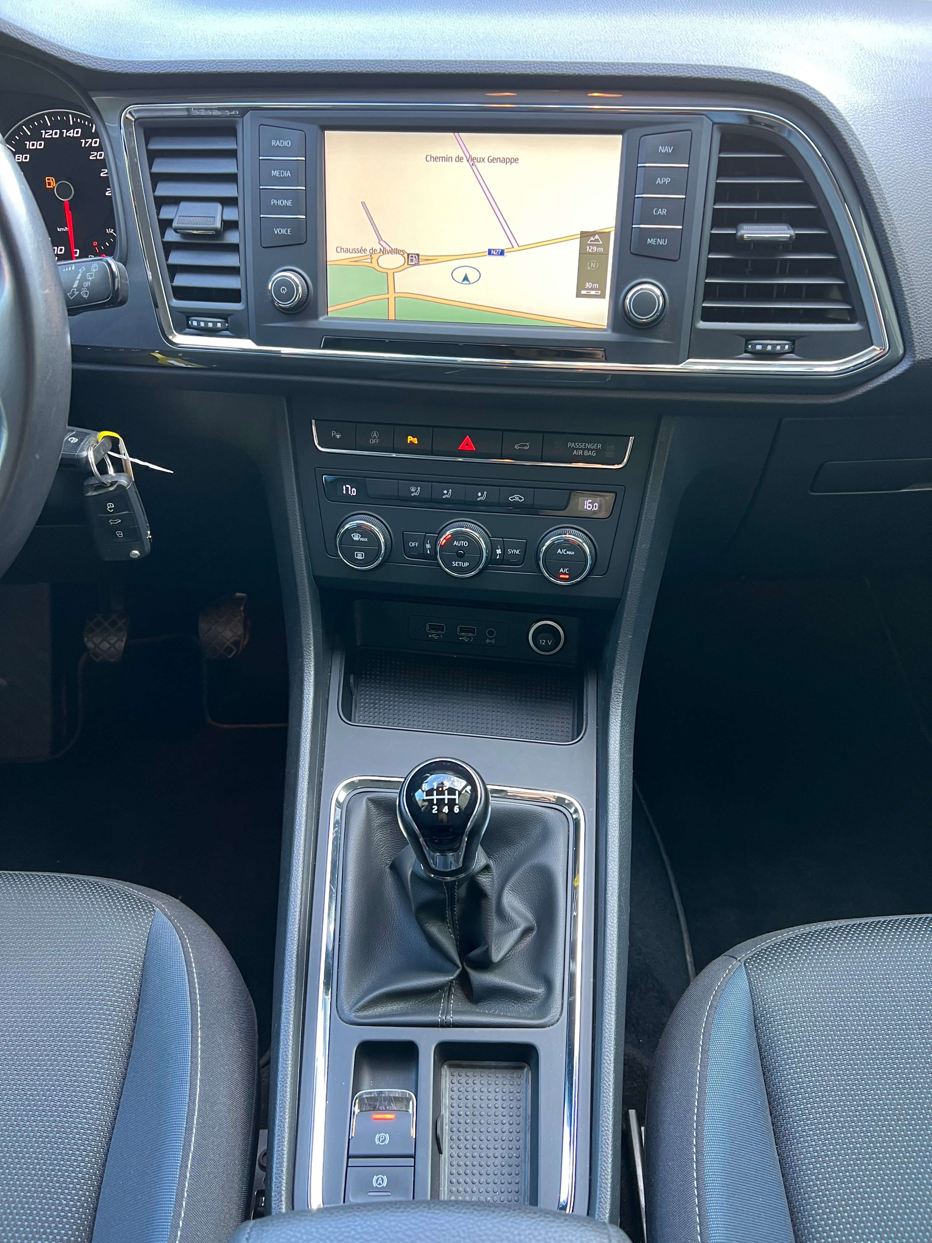 SEAT Ateca 1.6 CR TDI Ecomotive Move! + NAVI + CAR-PASS