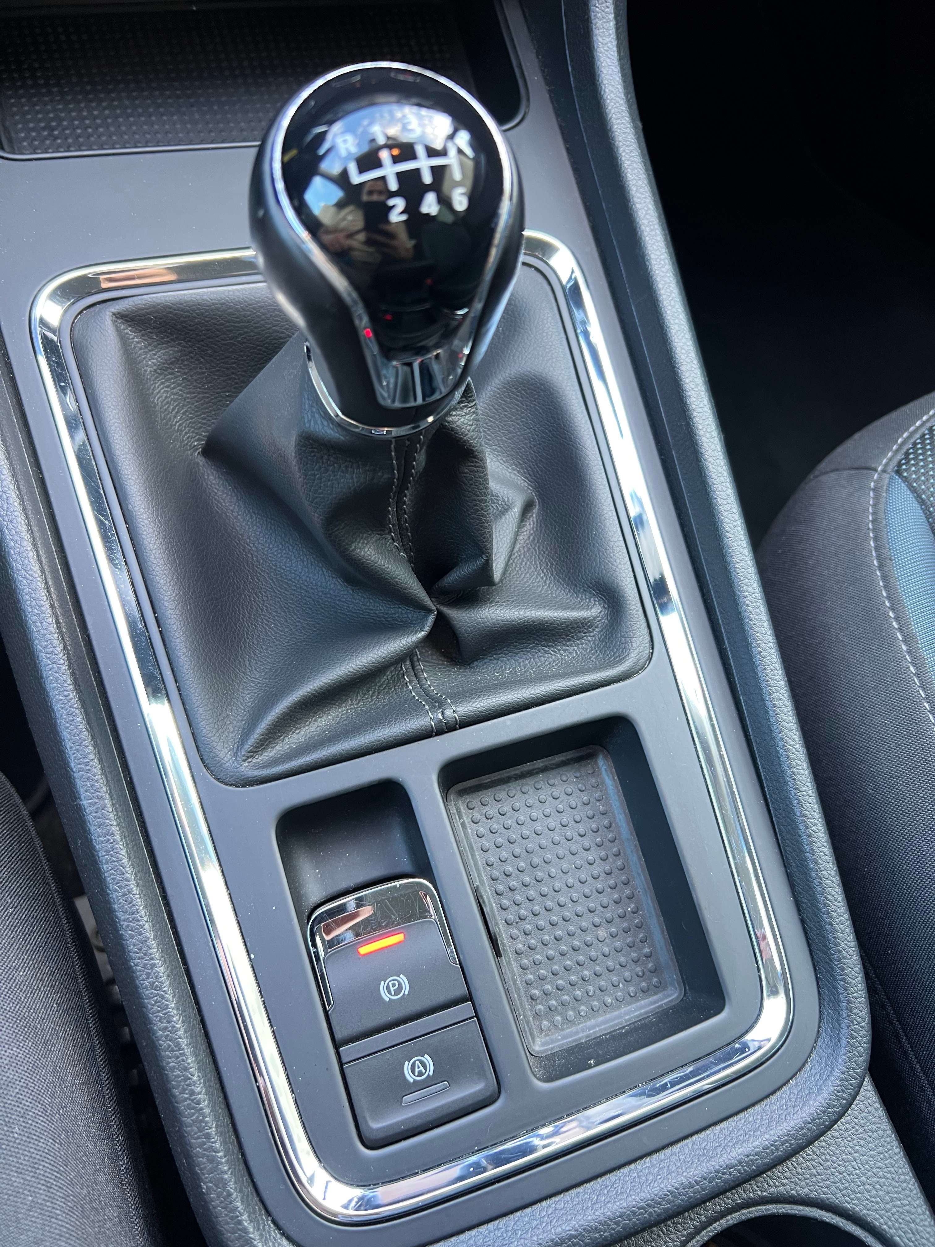 SEAT Ateca 1.6 CR TDI Ecomotive Move! + NAVI + CAR-PASS