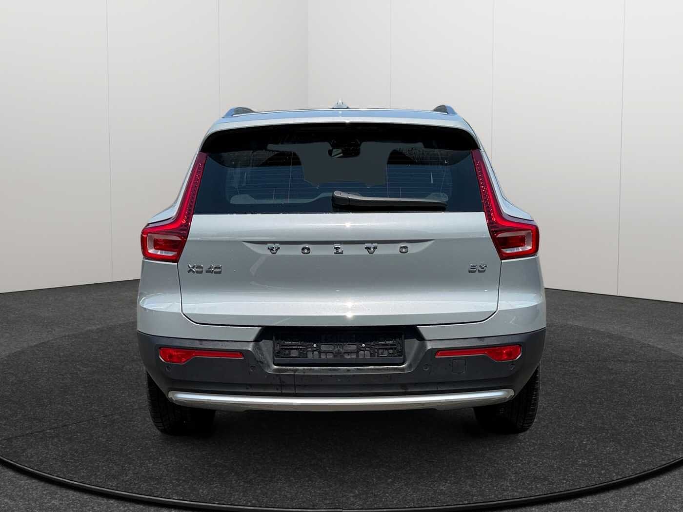Volvo XC40 XC40 Core, B3 Micro-hybride (MHEV), Essence