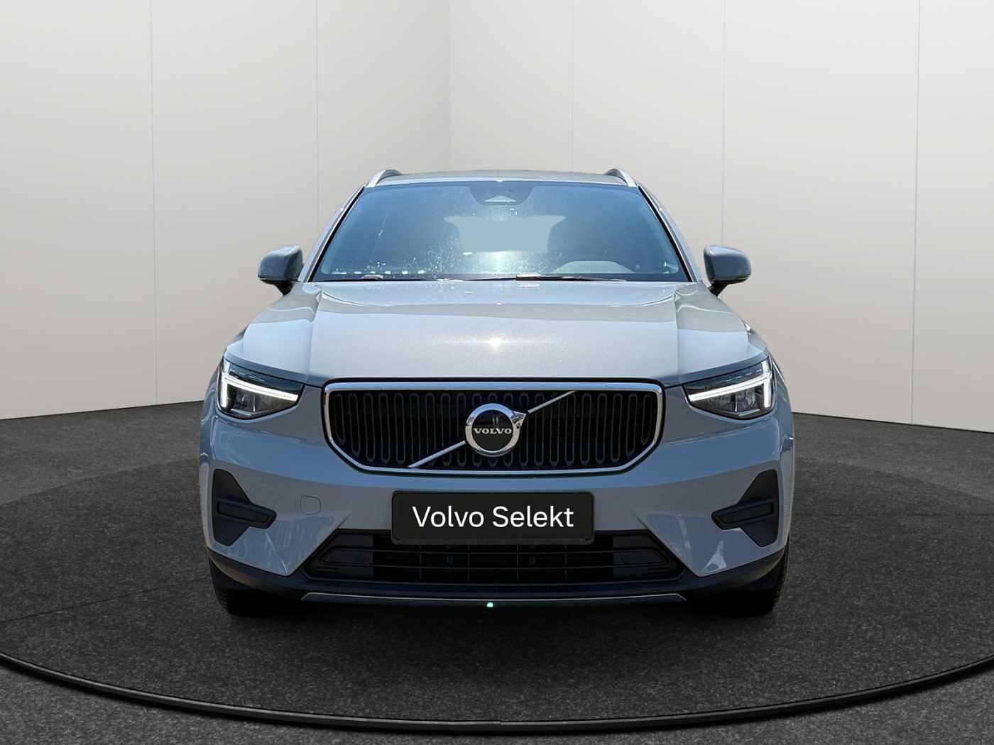 Volvo XC40 XC40 Core, B3 Micro-hybride (MHEV), Essence