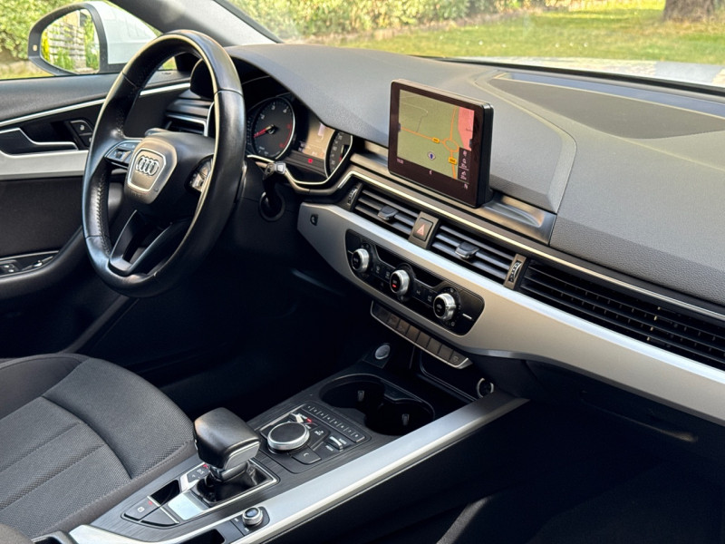 Audi A4 AVANT 2.0 TDI 150CH BUSINESS LINE S TRONIC 7 // 11/2017