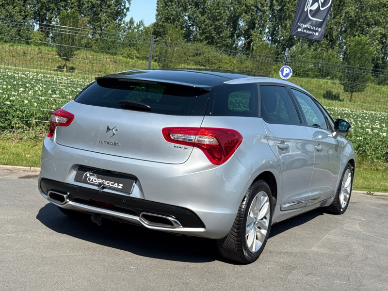 Citroen DS5 1.6 HDI110 AIRDREAM EXECUTIVE BMP6 // 12/2012 // CAMERA // TOIT PANO