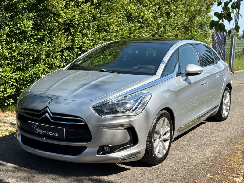 Citroen DS5 1.6 HDI110 AIRDREAM EXECUTIVE BMP6 // 12/2012 // CAMERA // TOIT PANO