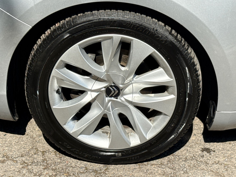 Citroen DS5 1.6 HDI110 AIRDREAM EXECUTIVE BMP6 // 12/2012 // CAMERA // TOIT PANO