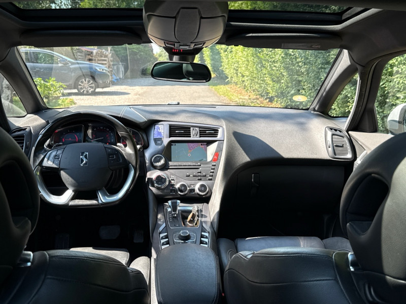 Citroen DS5 1.6 HDI110 AIRDREAM EXECUTIVE BMP6 // 12/2012 // CAMERA // TOIT PANO