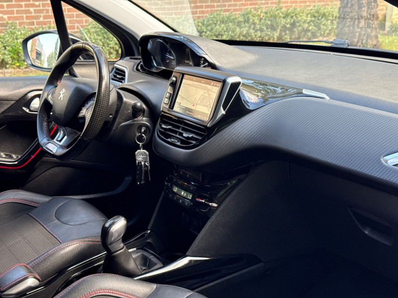 Peugeot 2008 1.6 HDI 100CH CROSSWAY // GT LINE // 2018 // CAMERA // LED // GPS