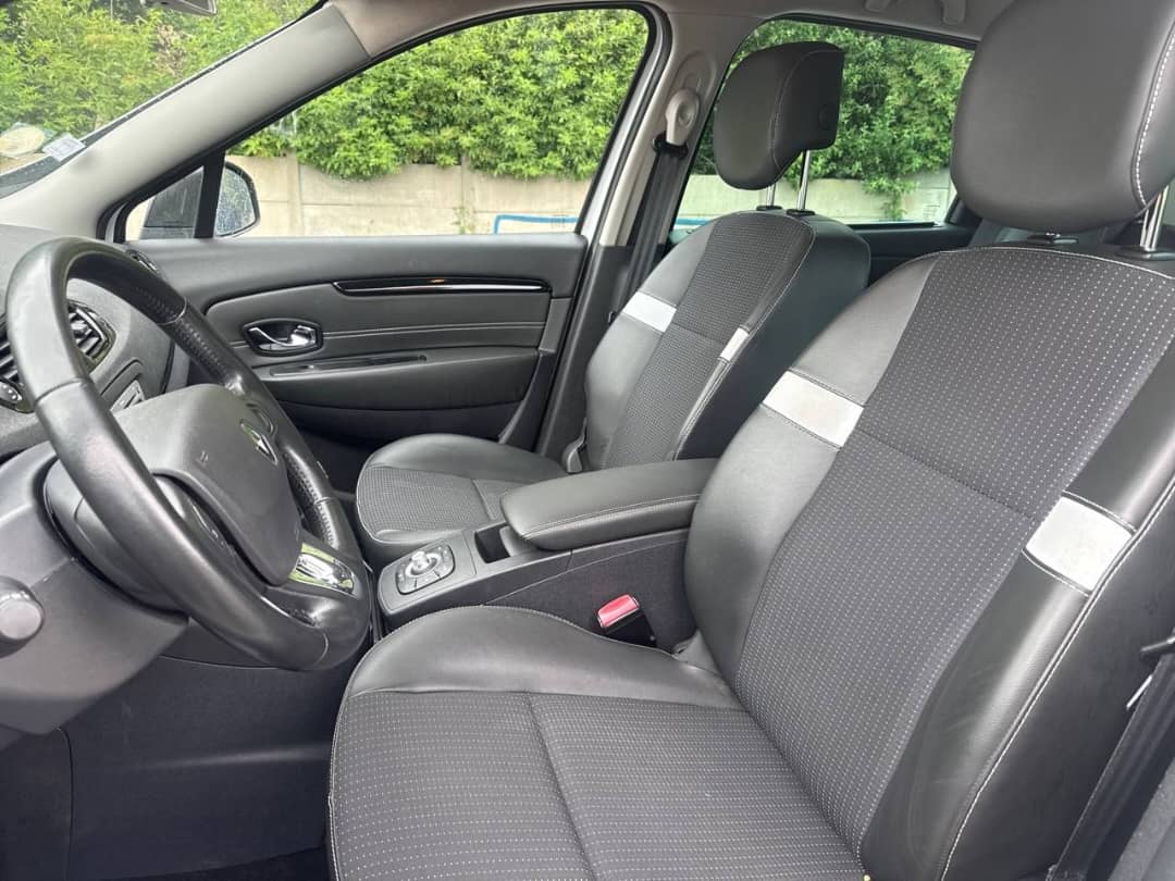 Renault Scenic III (2) 1.6 DCI 130 ENERGY FAP BUSINESS ECO2
