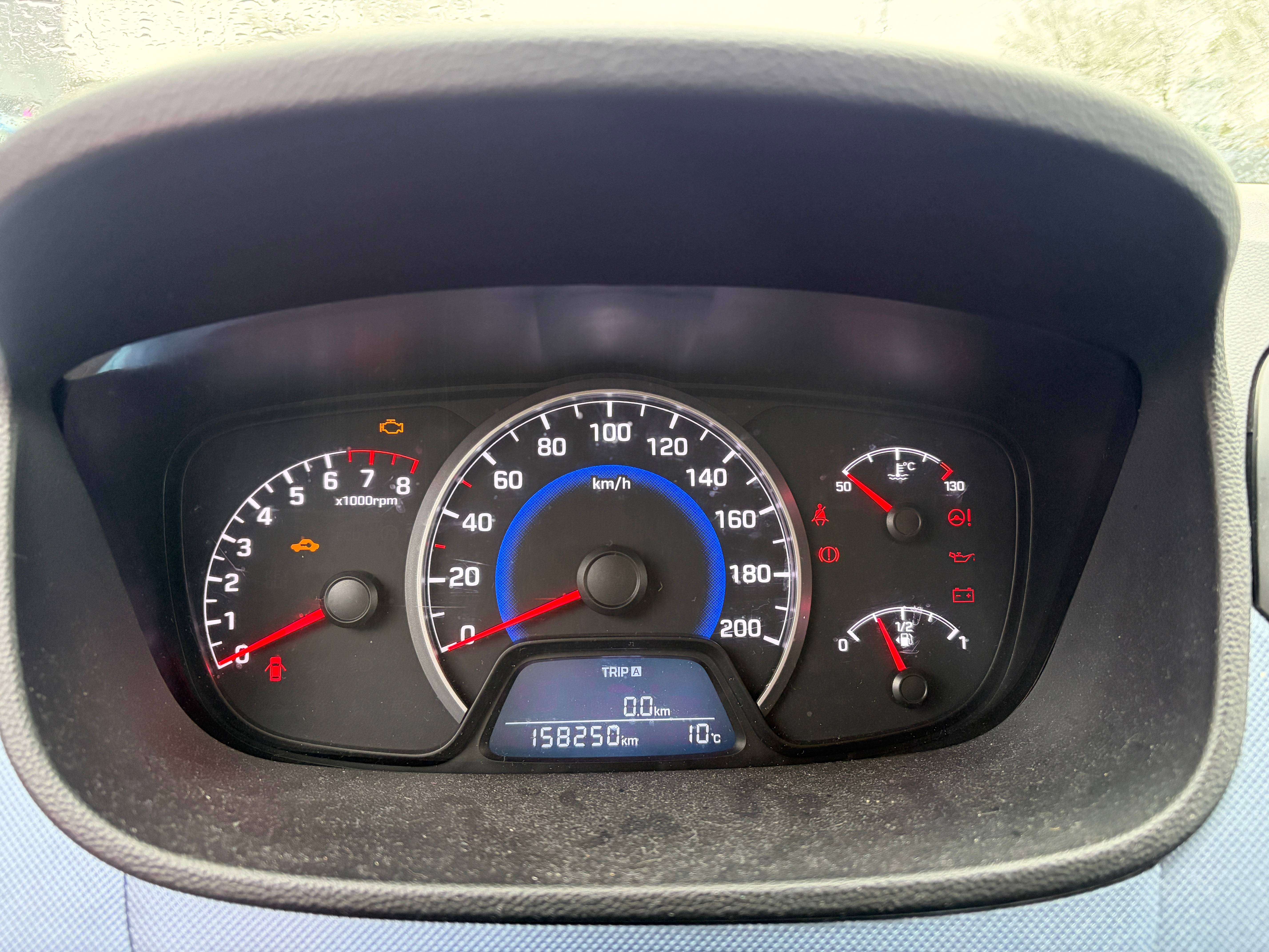 Hyundai i10 5 PORTES * GPS * CLIM *