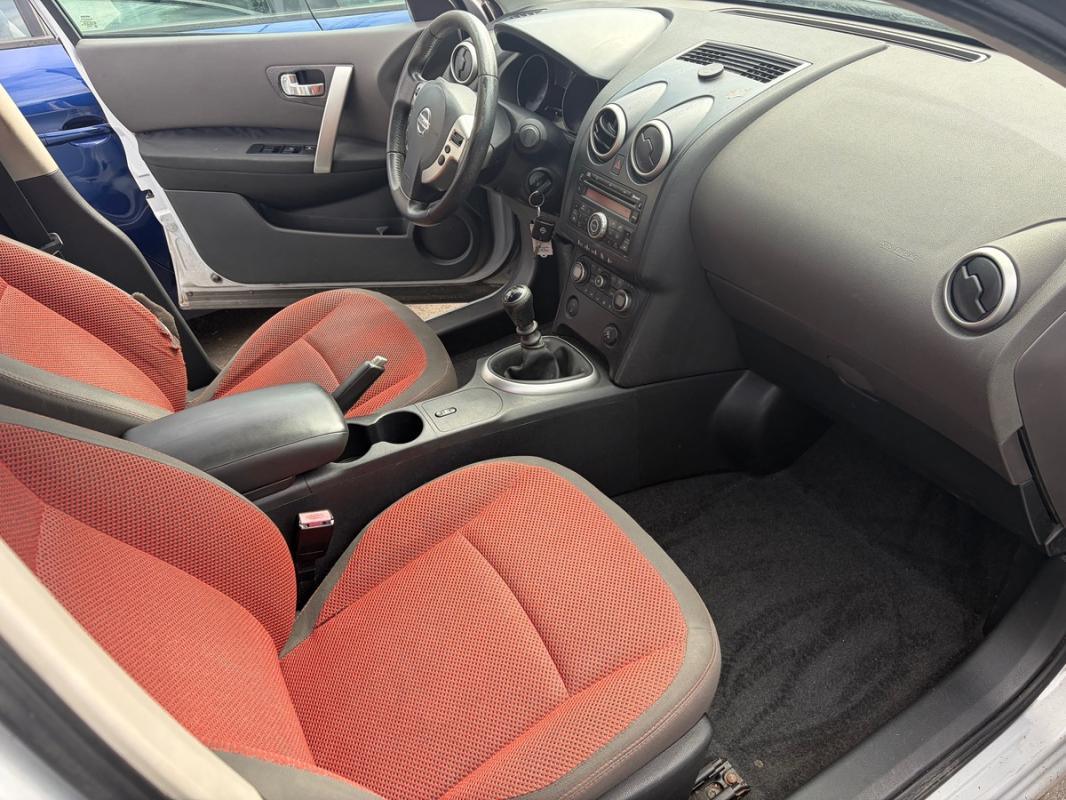 Nissan Qashqai 1.5 dCi Visia BLUETOOTH RADAR RÉGULATEUR EMBRAYAGE NEUF PAYER EN 3FOIS