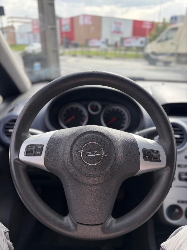 Opel Corsa 1.3l 147Km 5 portes Chaine de distribution Neuf PAYEMENT EN 3 fois