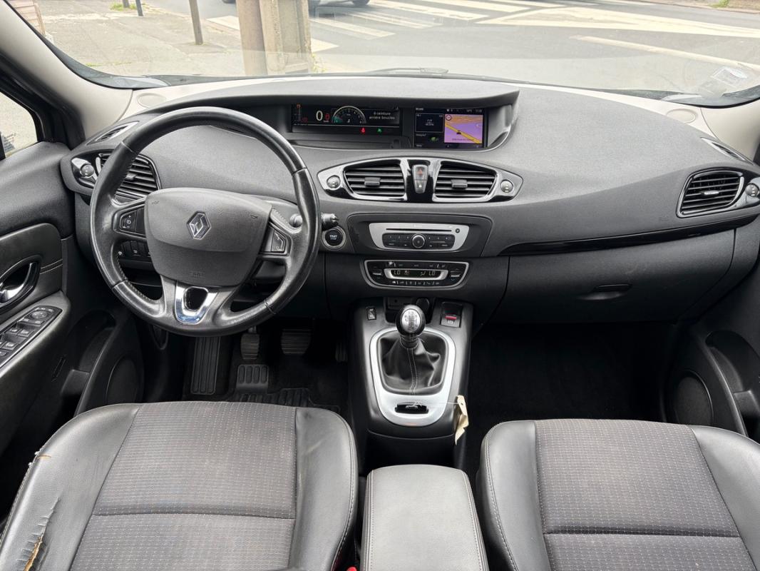 Renault Grand Scenic 7 PLACES 2015 SEMI CUIR GPS BLUETOOTH RADARS USB RÉGULATEUR PAYEMENT EN 3Fois