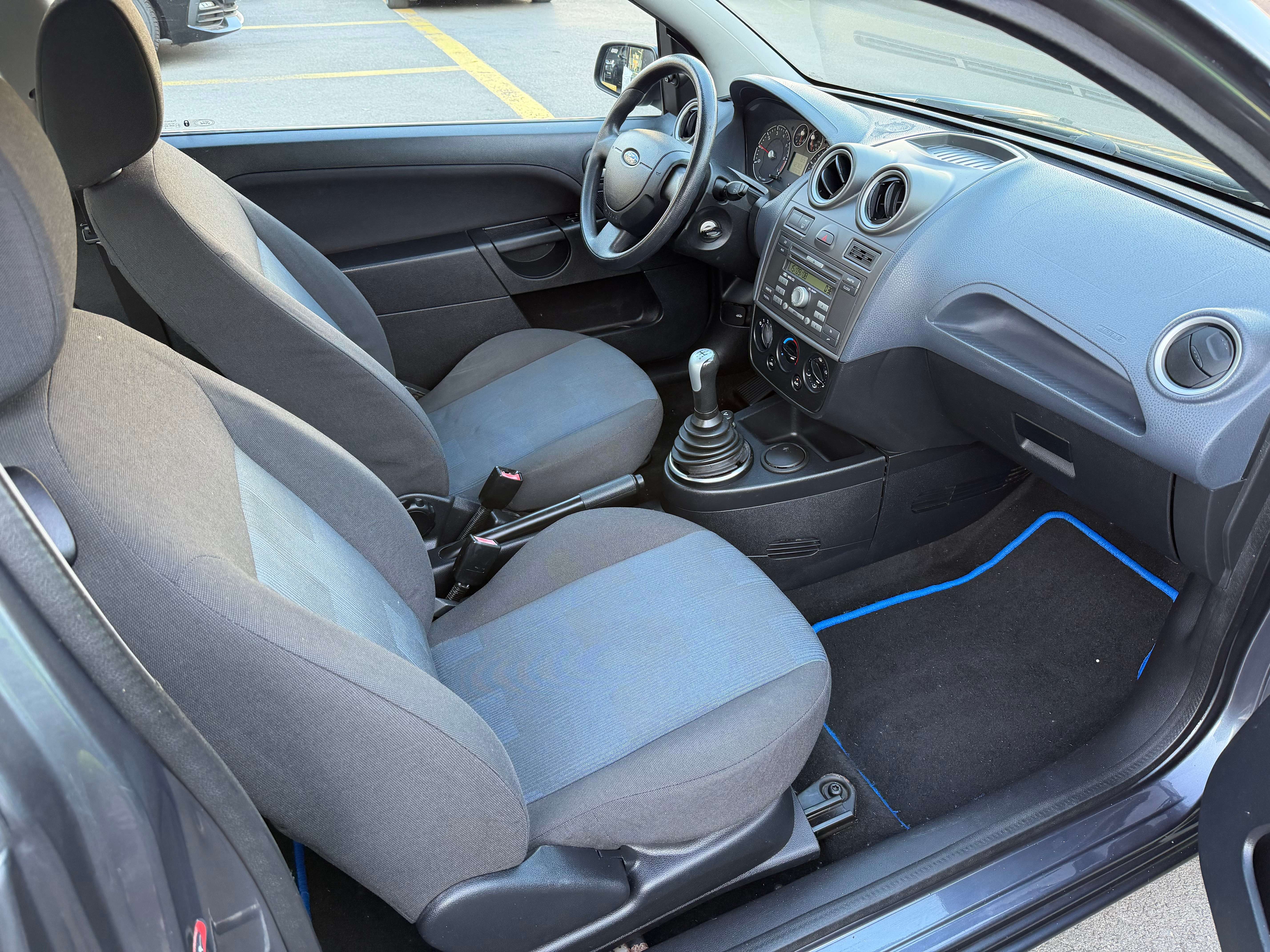 Ford Fiesta 1.4i 16v*CLIMA* contrôle technique✅
