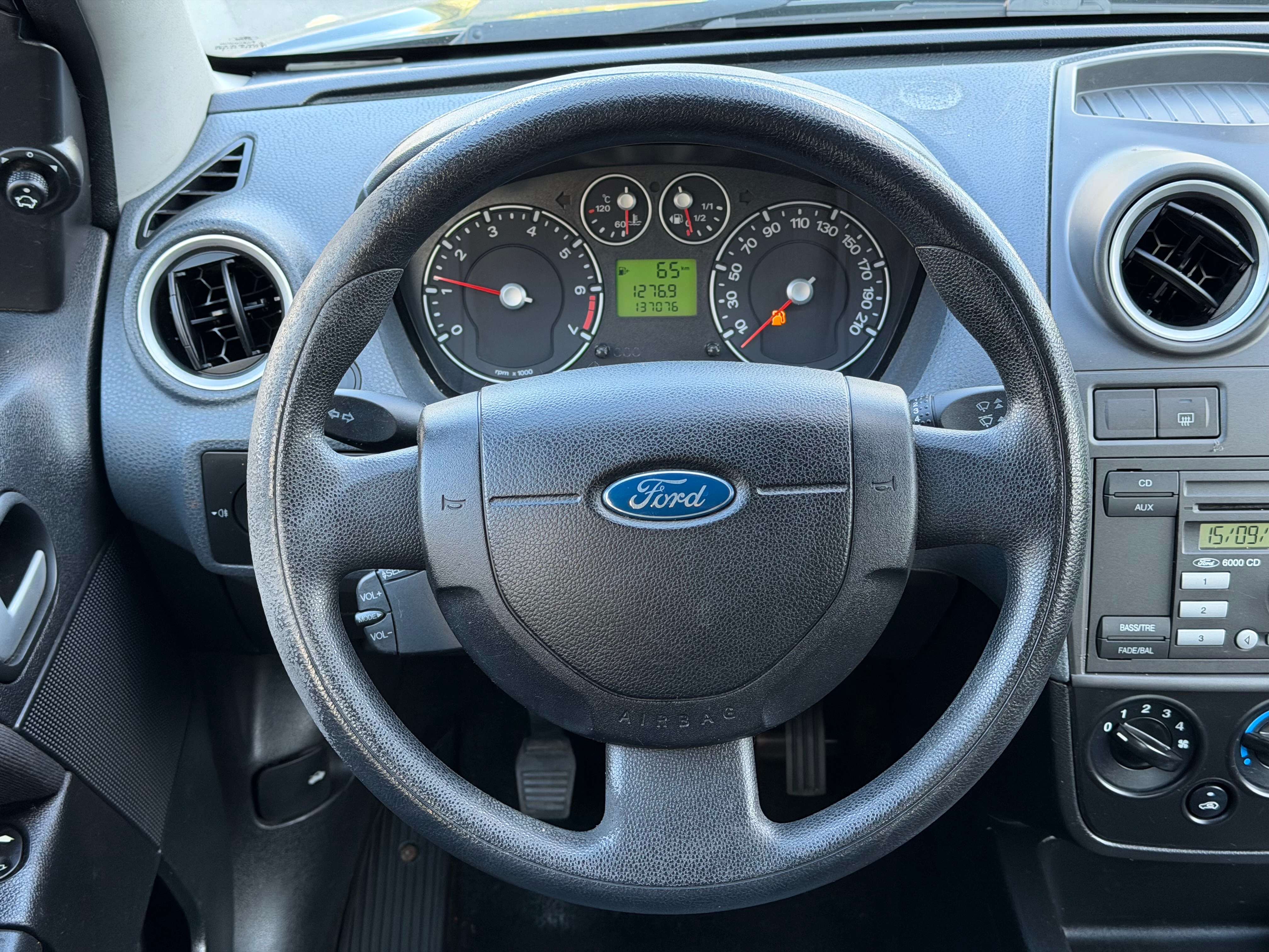 Ford Fiesta 1.4i 16v*CLIMA* contrôle technique✅
