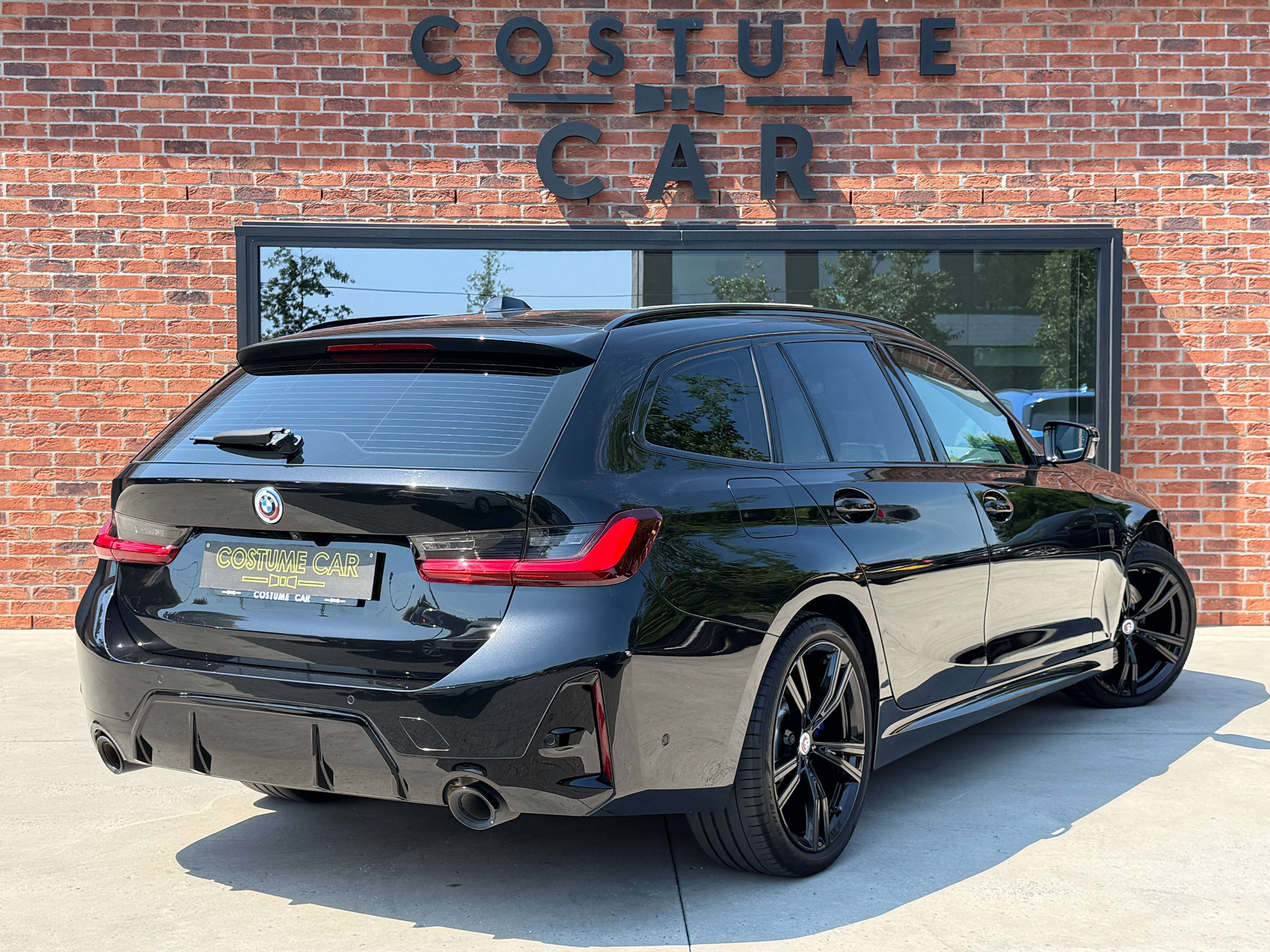 BMW 330 Pack M - Volant chauffant - Caméra - Toit ouvrant