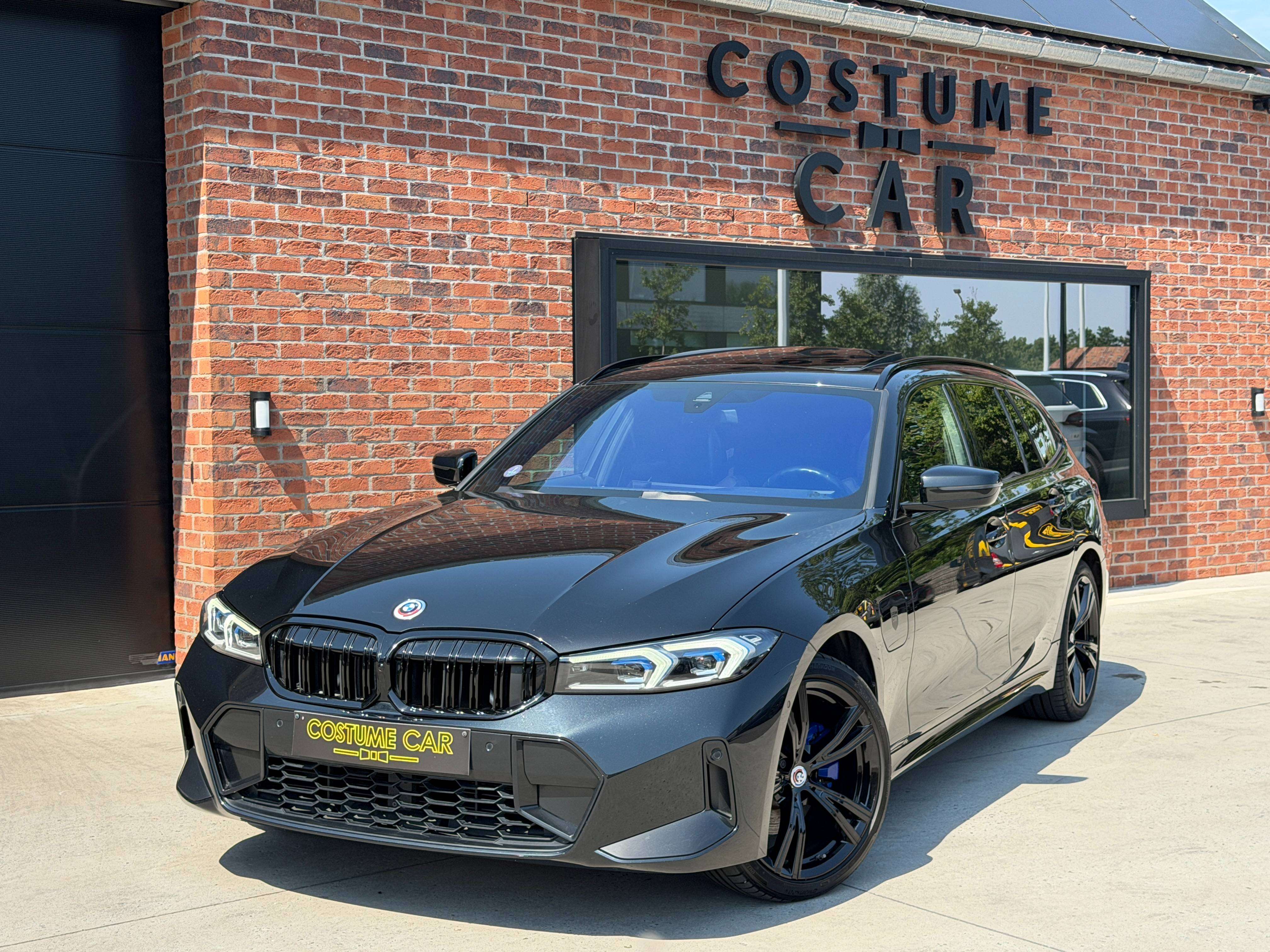 BMW 330 Pack M - Volant chauffant - Caméra - Toit ouvrant