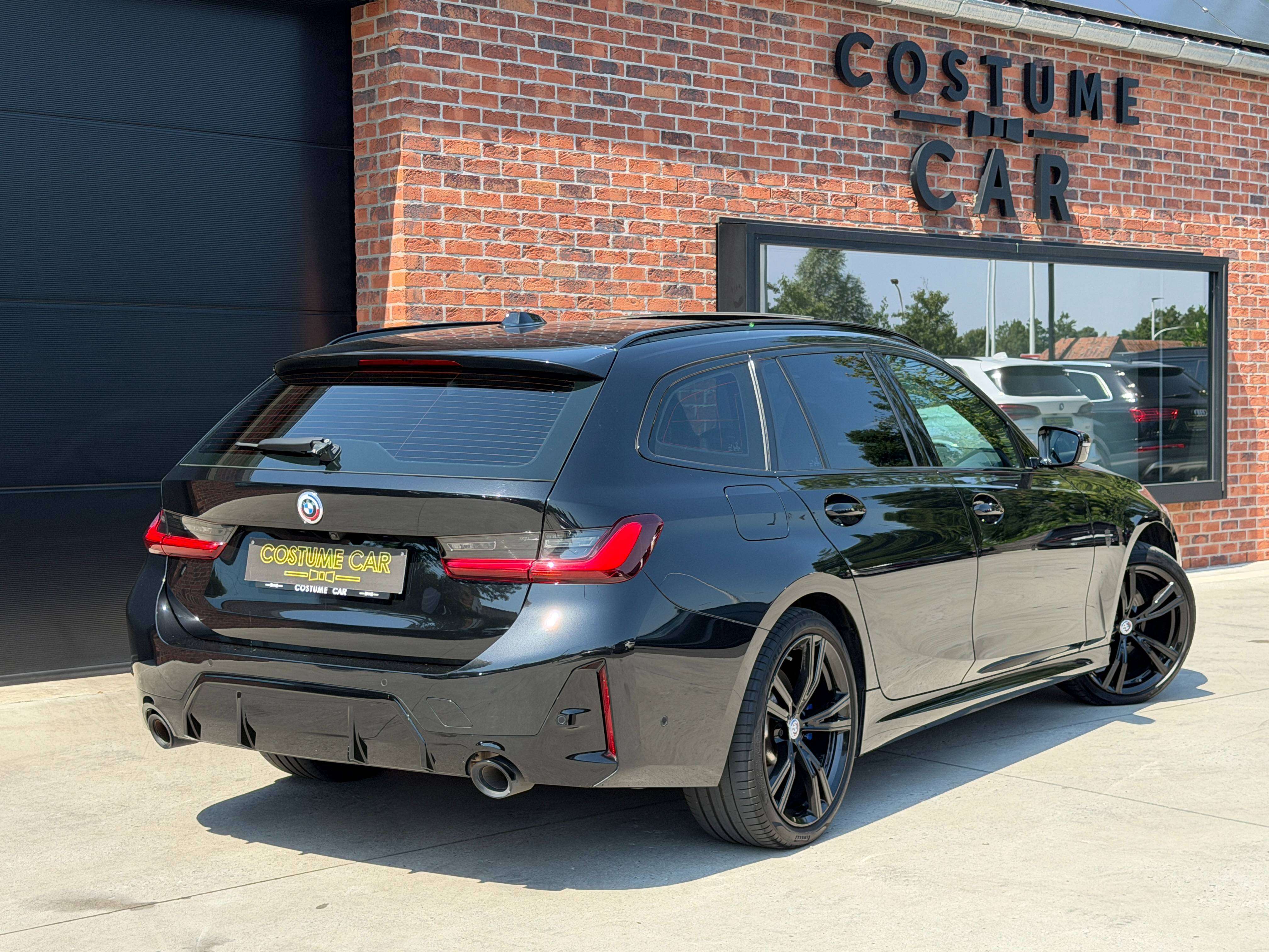 BMW 330 Pack M - Volant chauffant - Caméra - Toit ouvrant