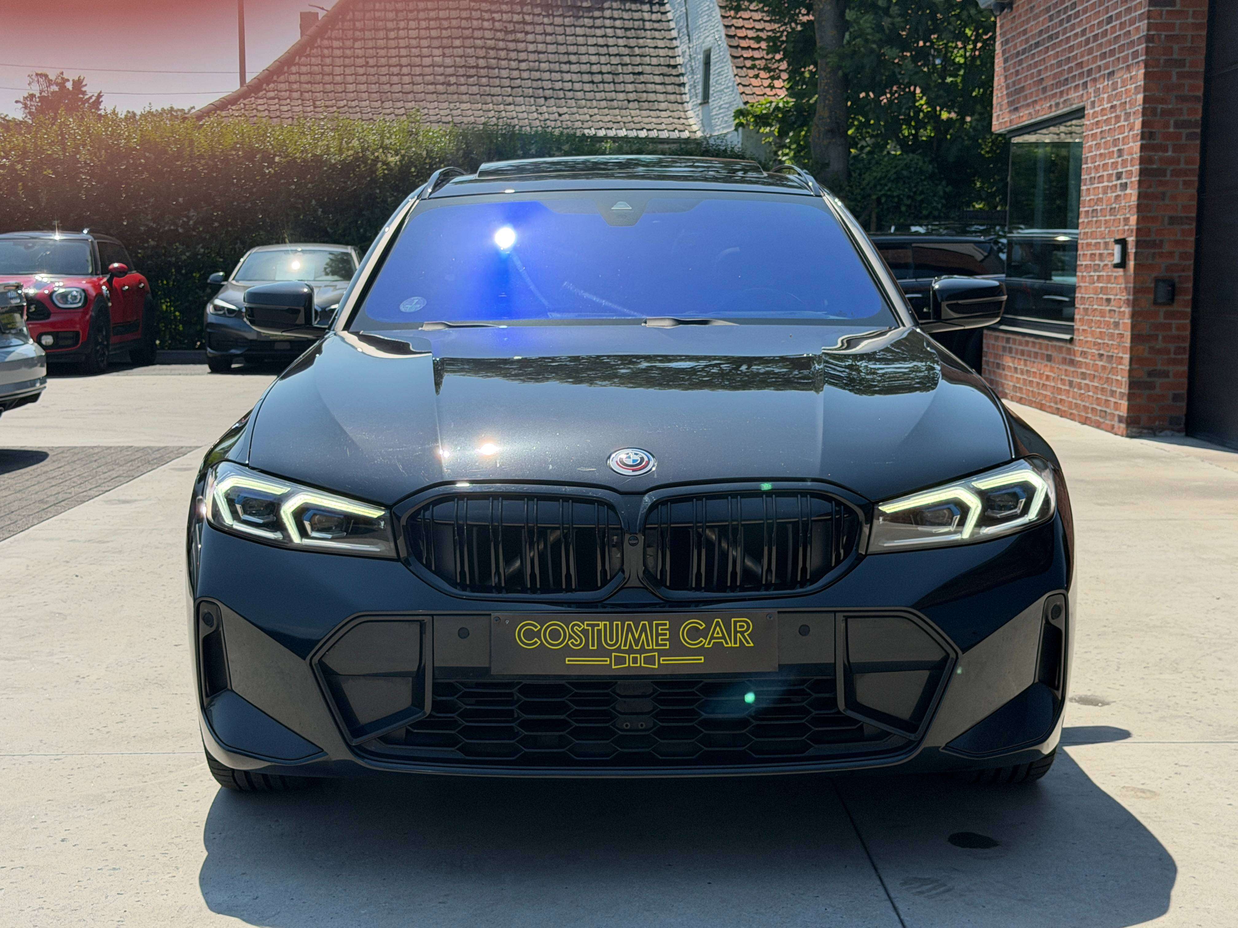 BMW 330 Pack M - Volant chauffant - Caméra - Toit ouvrant
