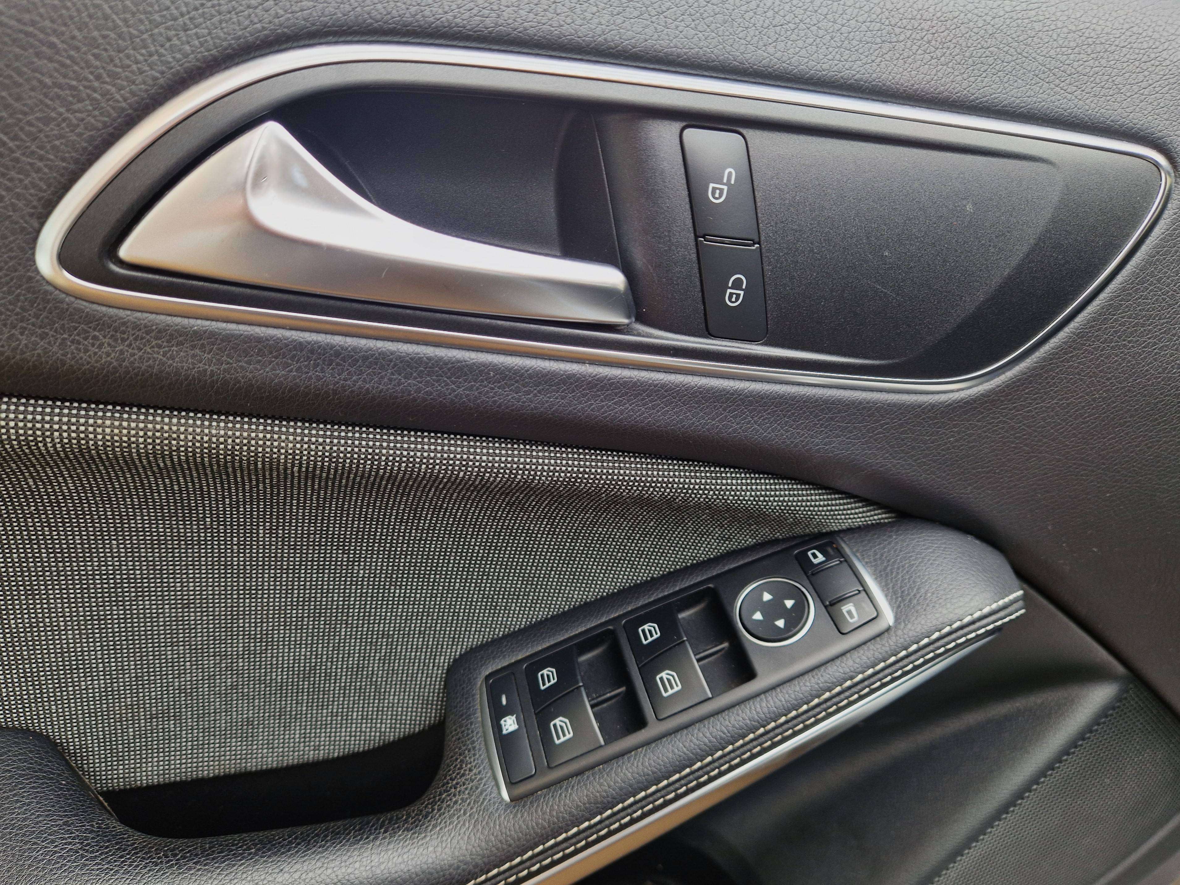 Mercedes-Benz A 180 A 180 Automaat
