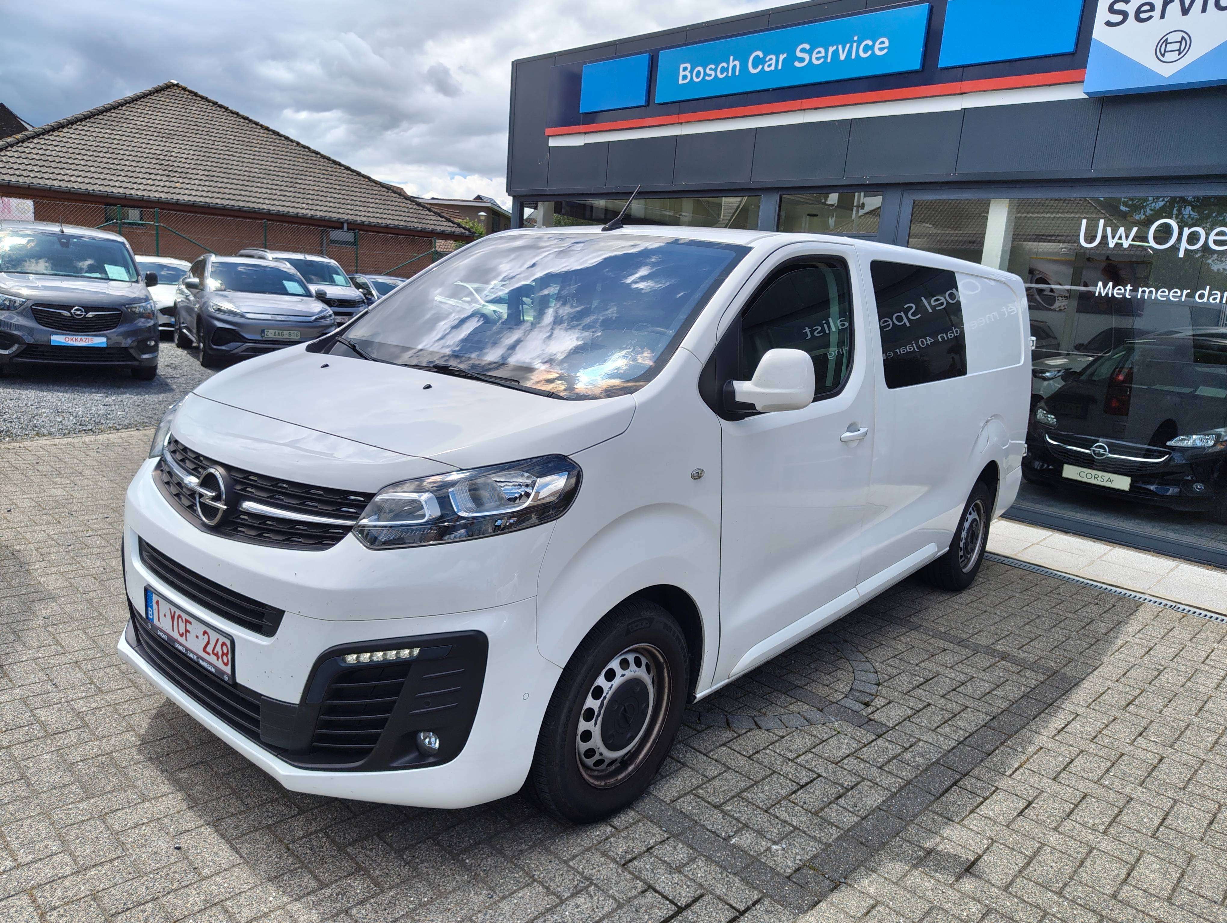 Opel Vivaro L1H1 2.0CDTI 110KW/150PK DUBBELE CABINE / Slechts 65254 km!