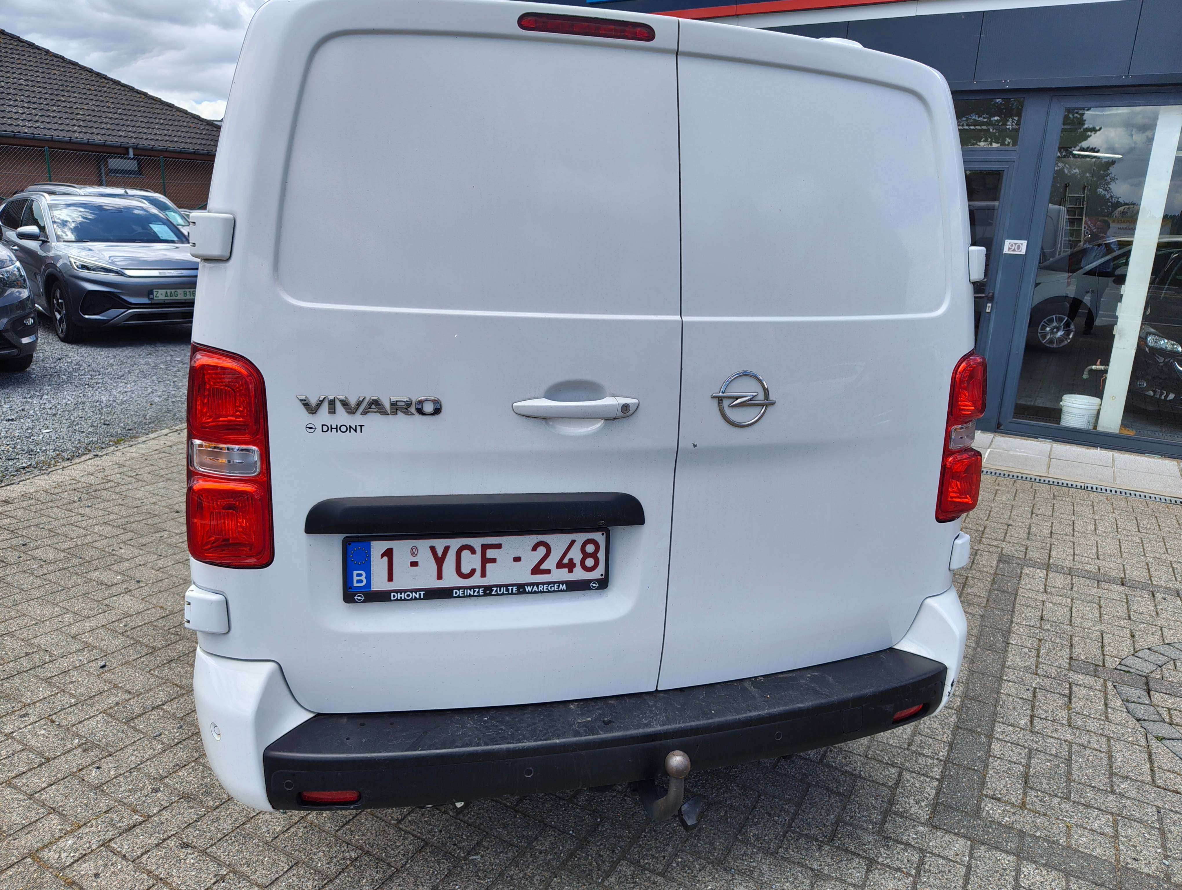 Opel Vivaro L1H1 2.0CDTI 110KW/150PK DUBBELE CABINE / Slechts 65254 km!
