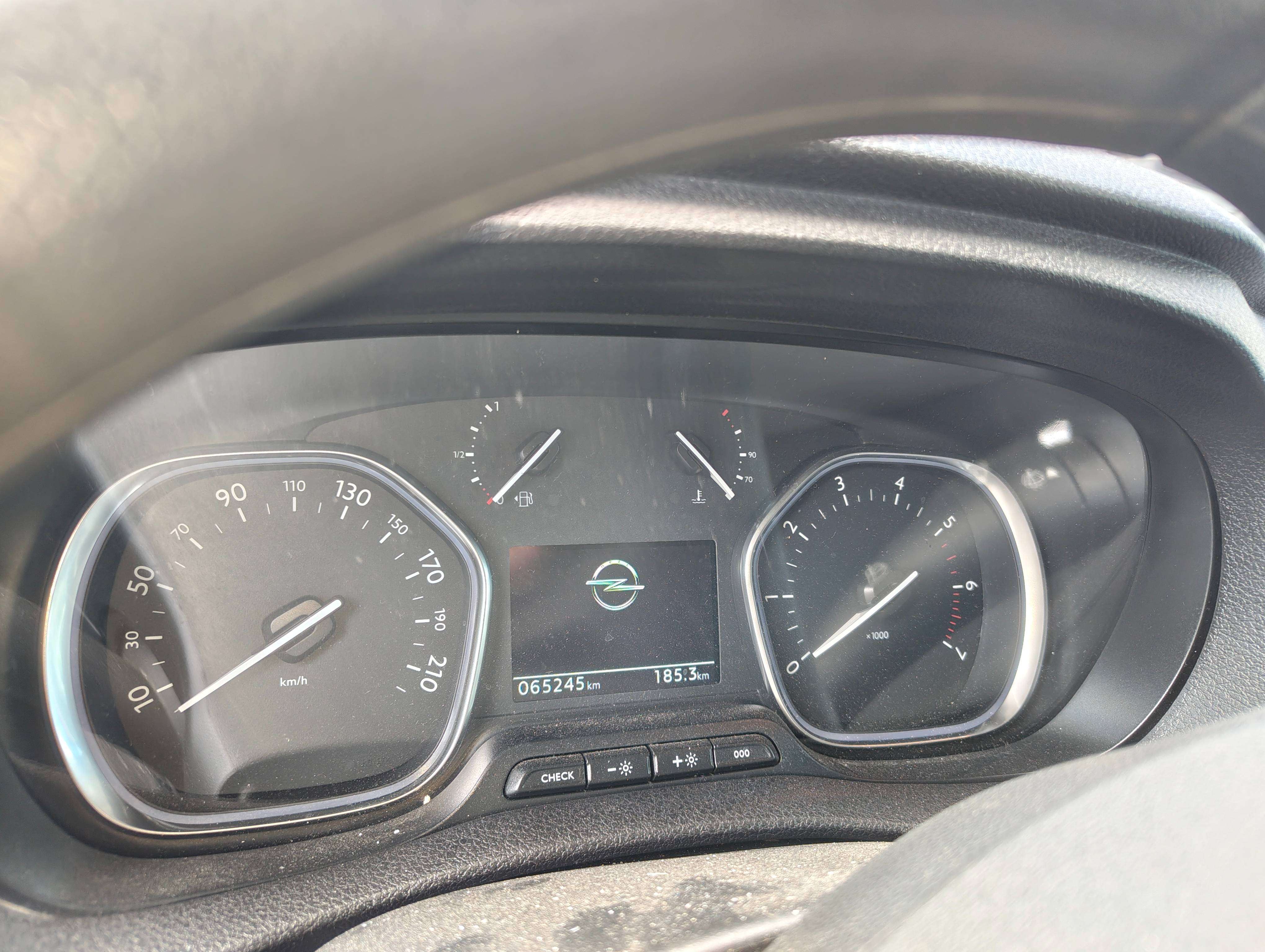 Opel Vivaro L1H1 2.0CDTI 110KW/150PK DUBBELE CABINE / Slechts 65254 km!